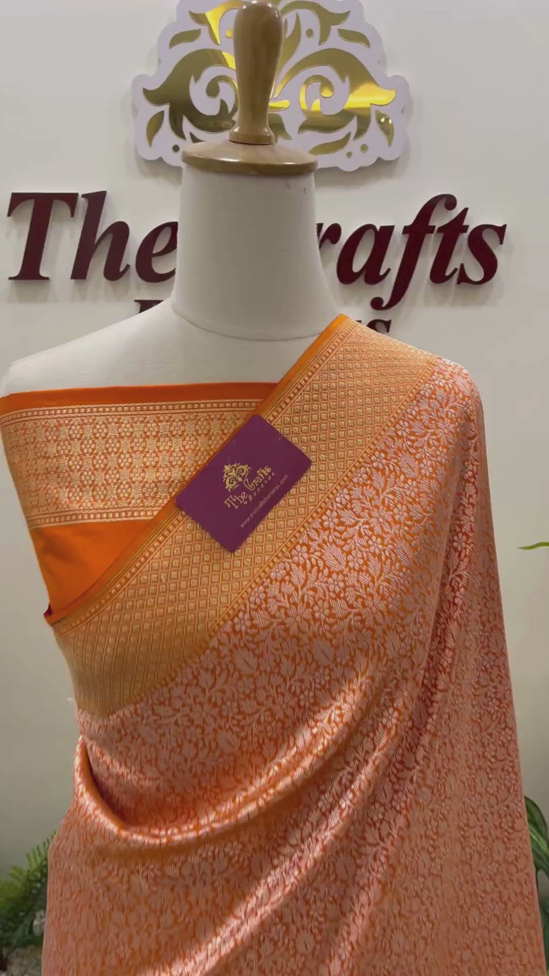 Pure Katan Silk Handloom Banarasi Saree - Kadhua Tanchui Brocade Meena