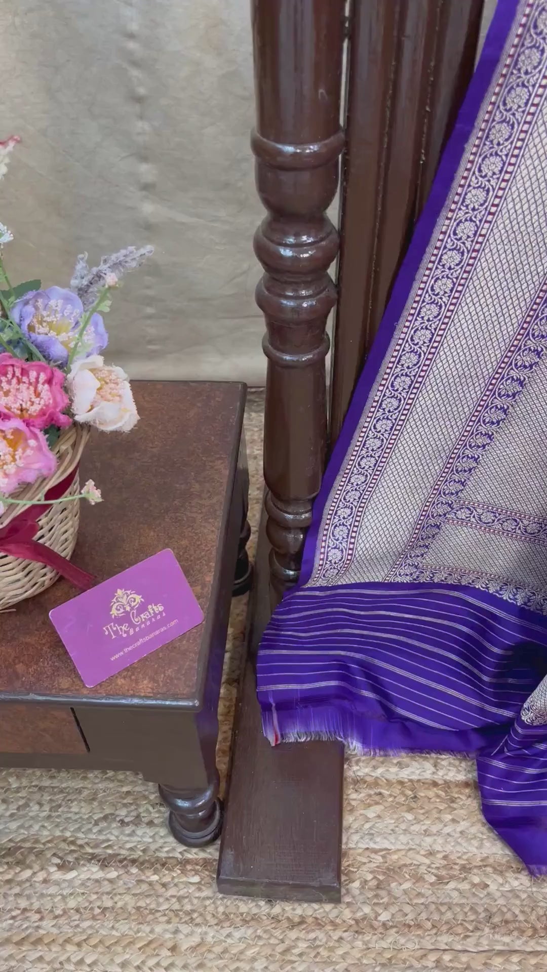 Pure Katan Silk Handloom Banarasi Saree - with kadhua work