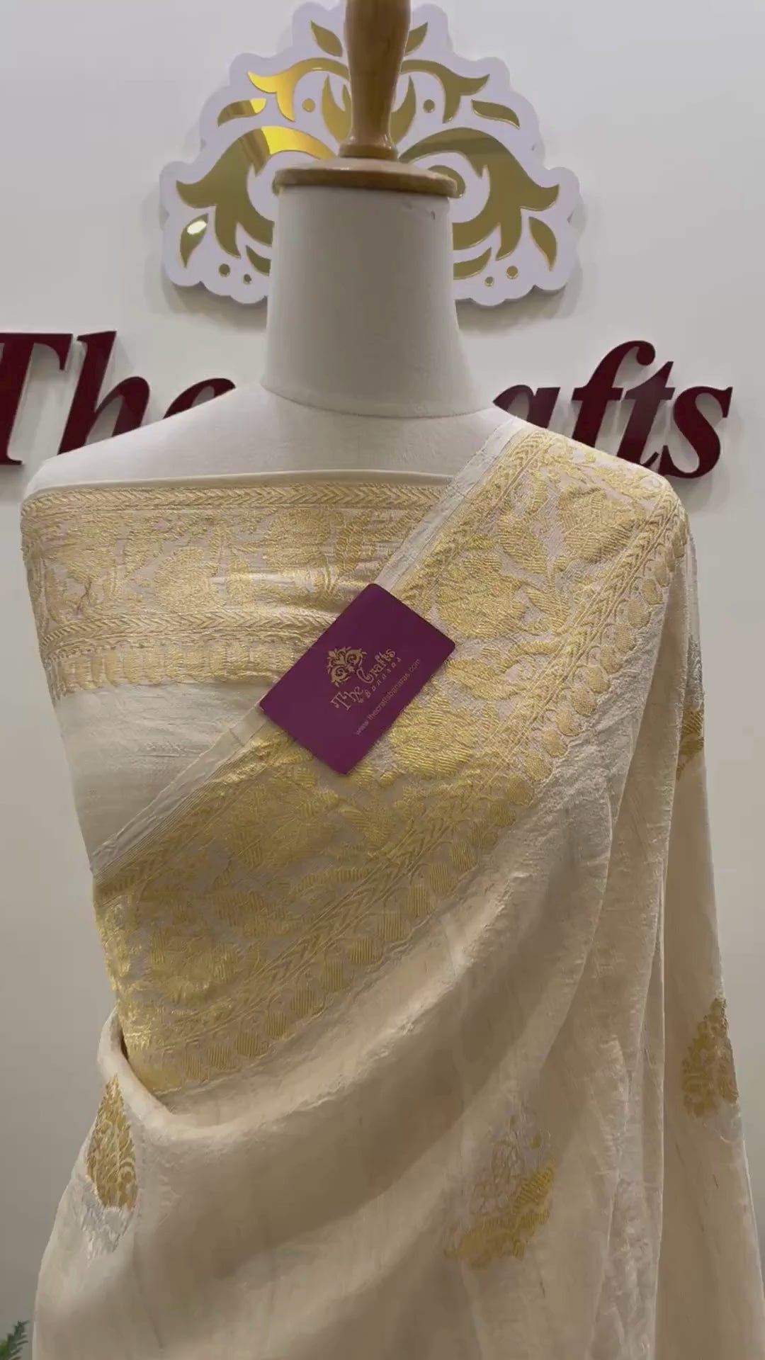 Tussar Georgette Handloom Banarasi Saree - Meenakari