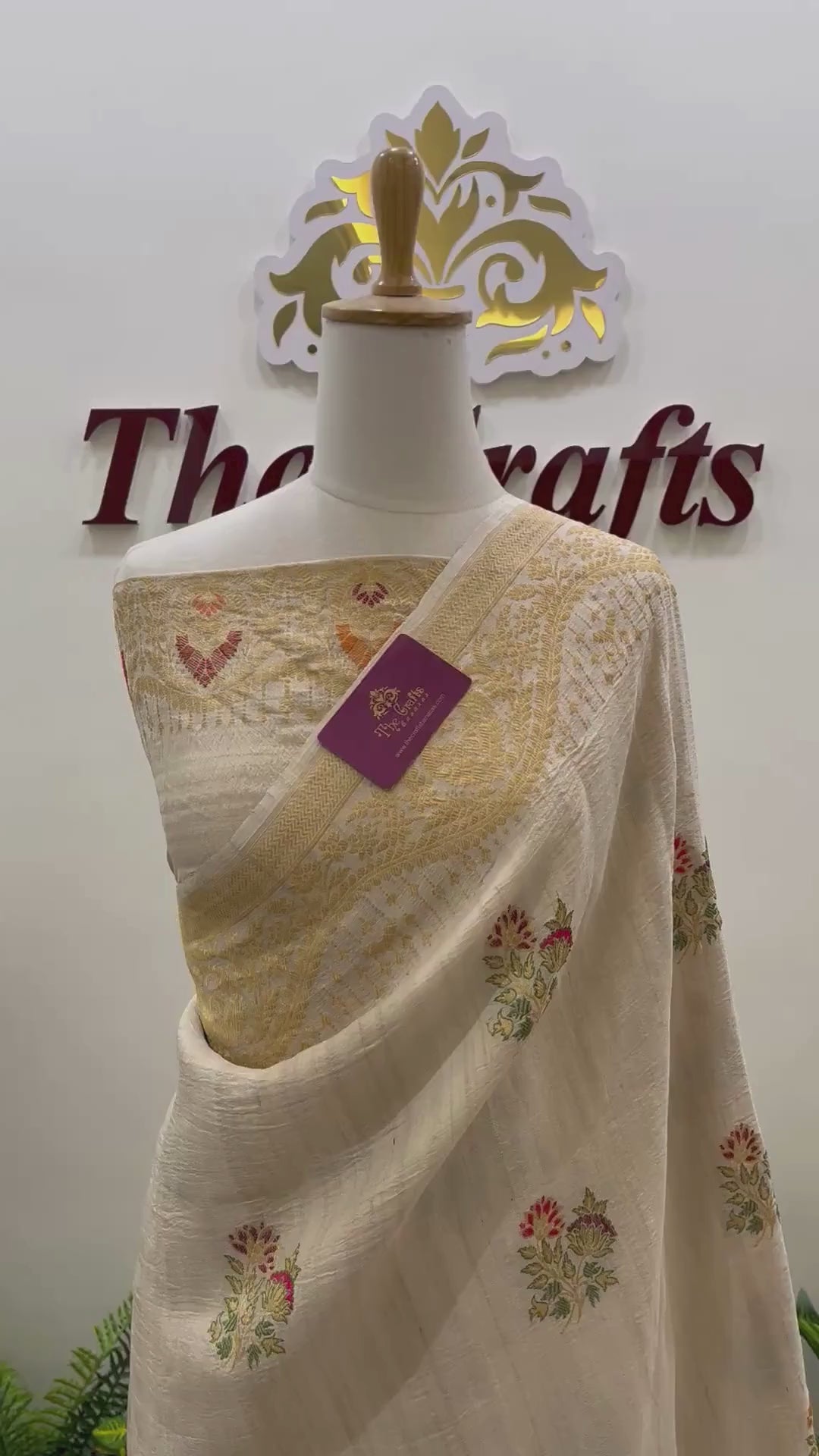 Tussar Georgette Handloom Banarasi Saree - Meenakari