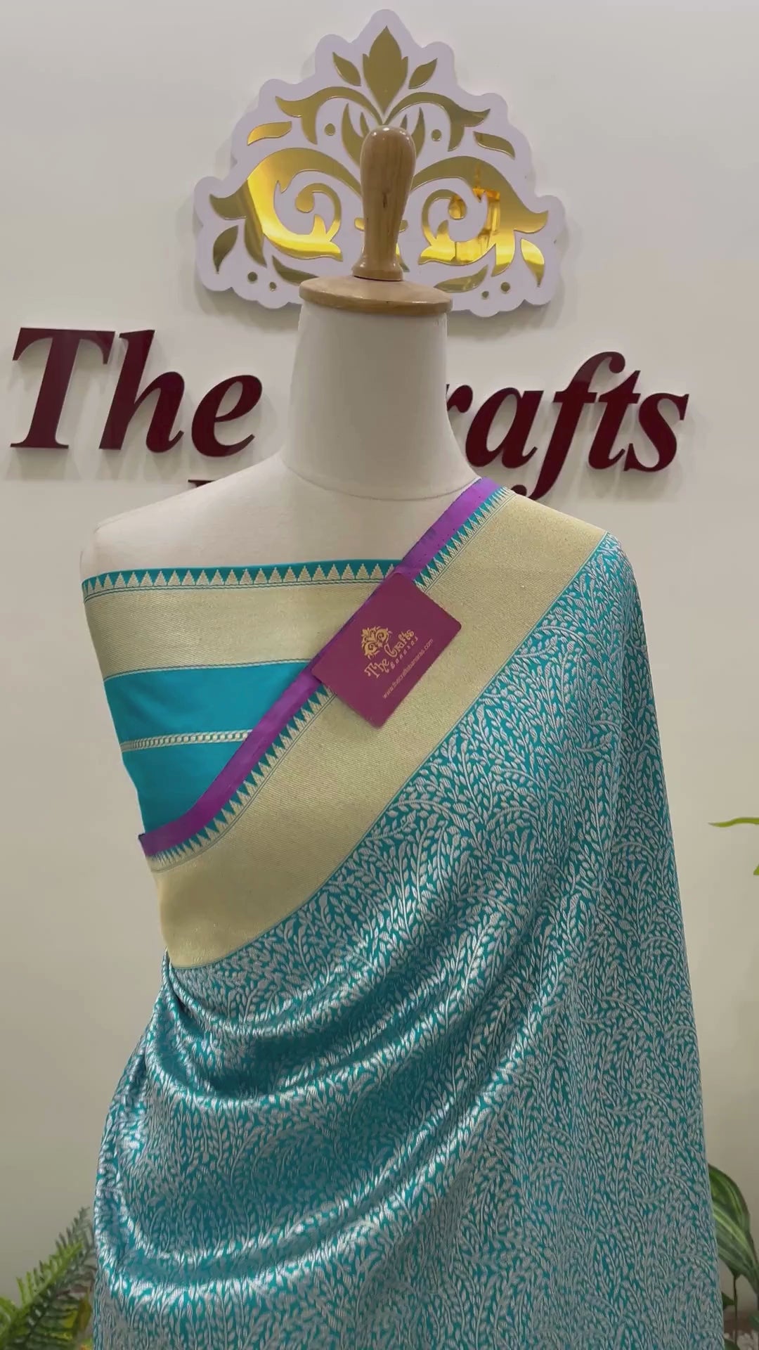 Pure Katan Silk Handloom Banarasi Saree - Kadhua Tanchui Brocade Meena