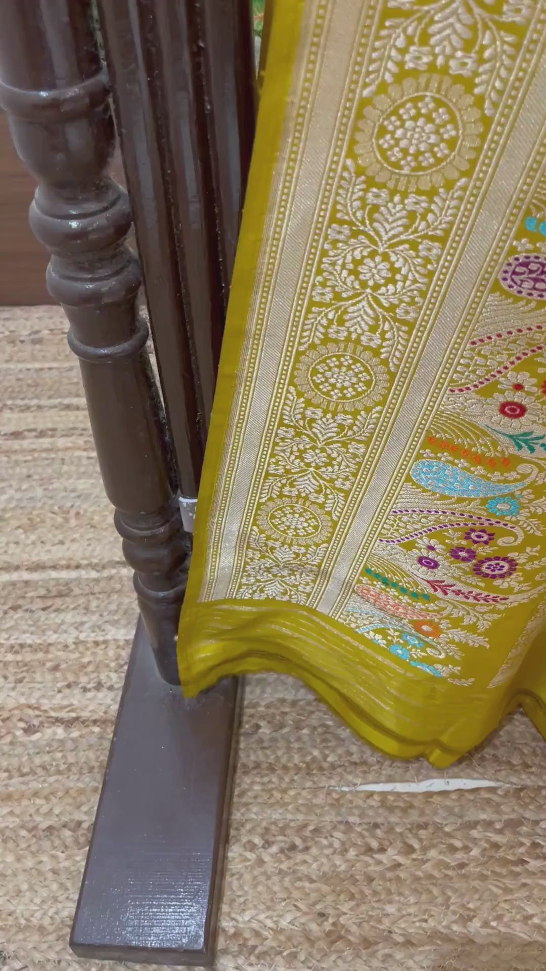 Pure Katan Silk Handloom Banarasi Saree - with kadhua meenakari motifs