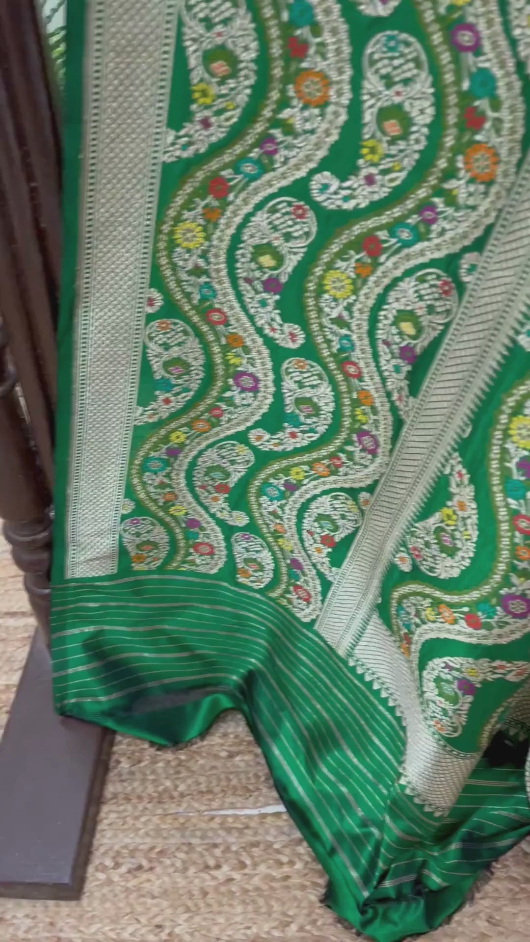 Pure Katan Silk Handloom Banarasi Saree - with Kadhua Meenakari Work