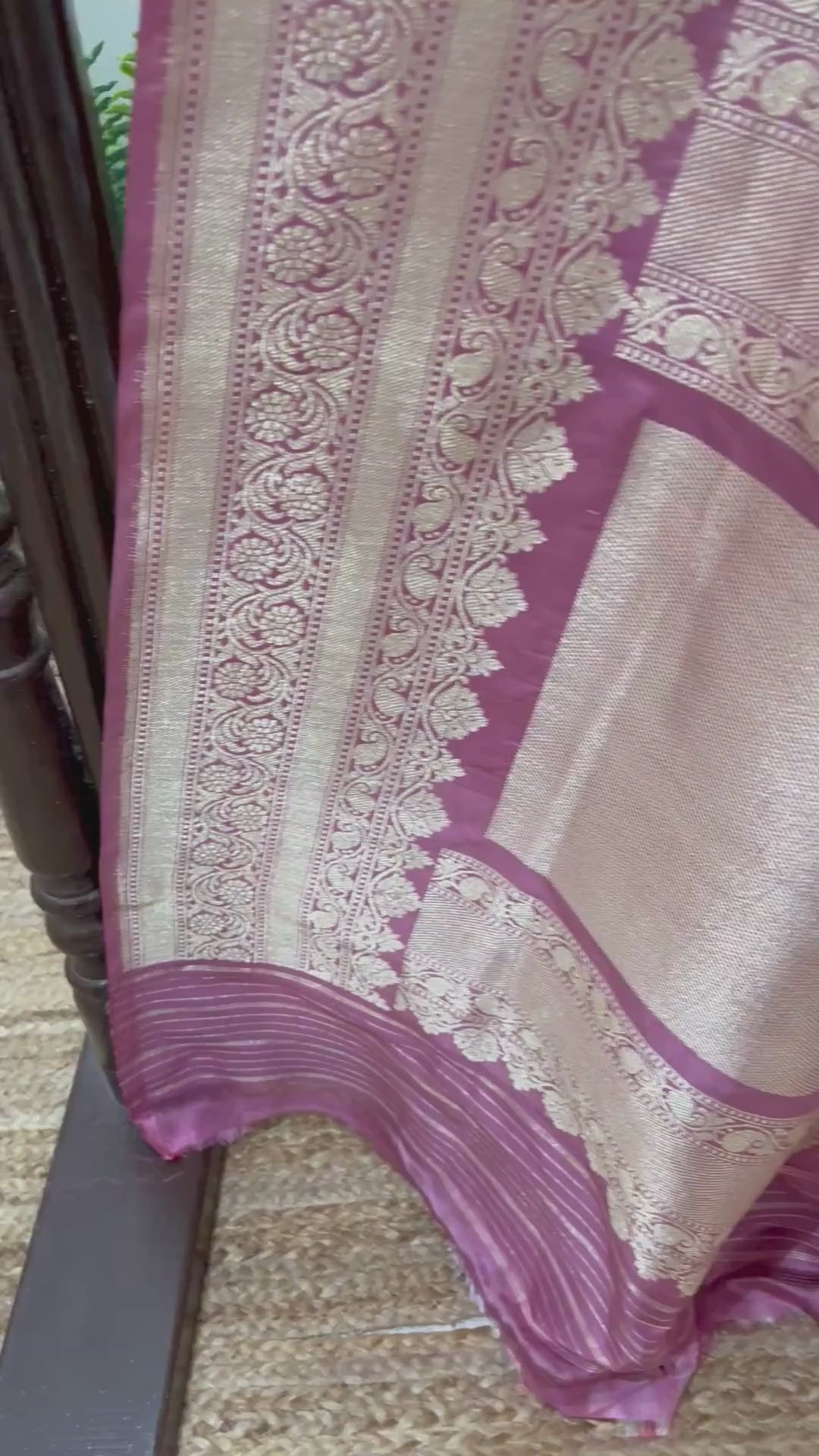 Rangkat Pure Katan Silk Handloom Banarasi Saree - with kadhua work