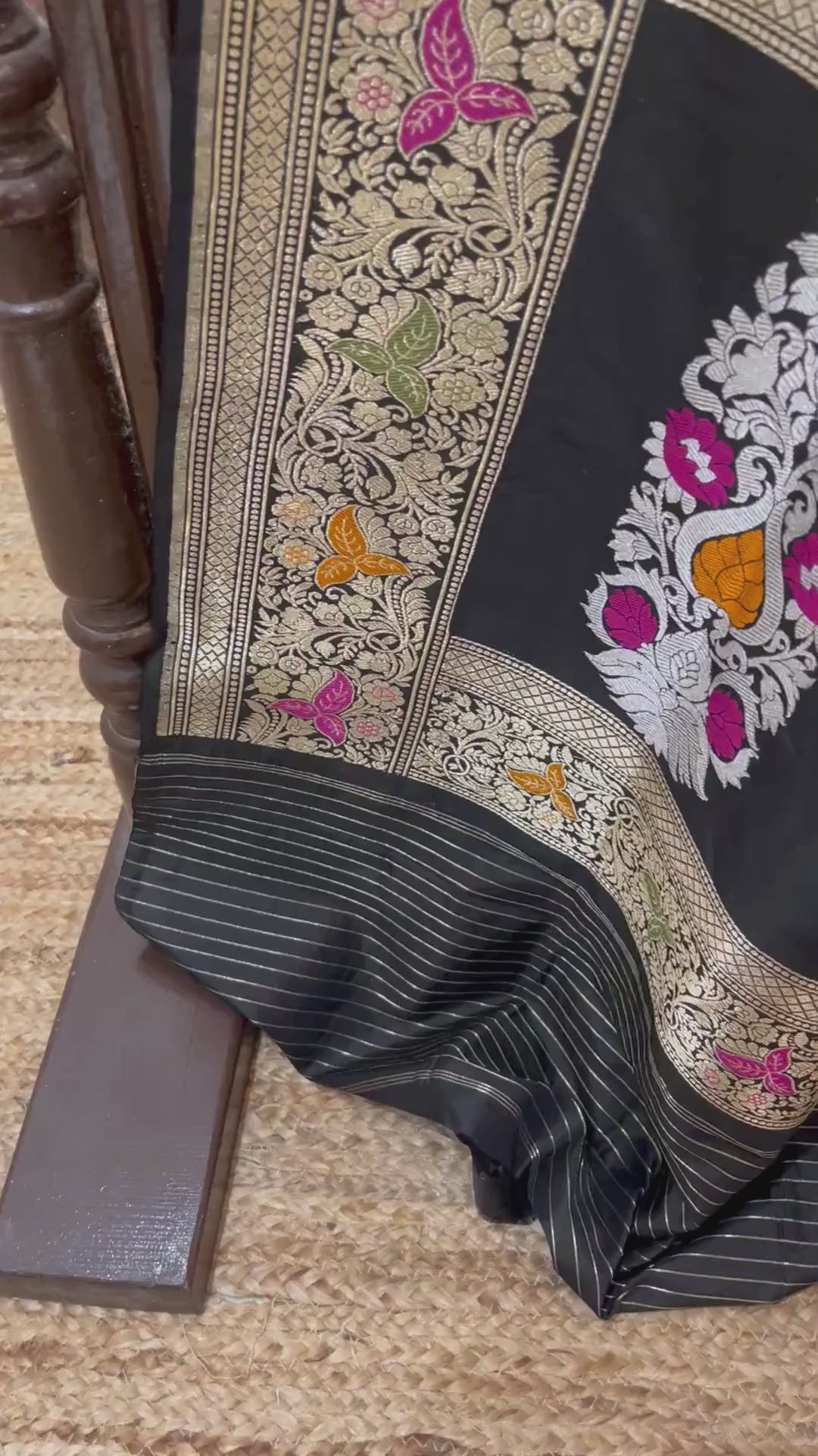 Pure Katan Silk Handloom Banarasi Saree - with kadhua meenakari motifs