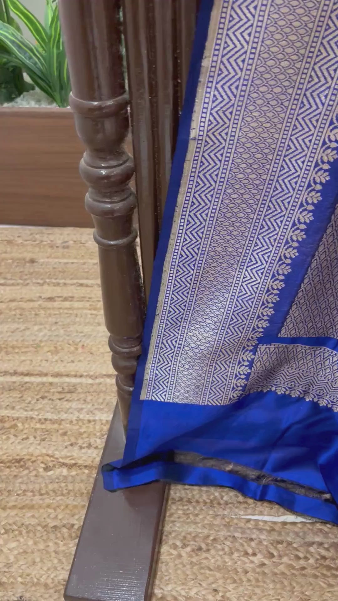 Rangkat Pure Katan Silk Handloom Banarasi Saree - with kadhua work