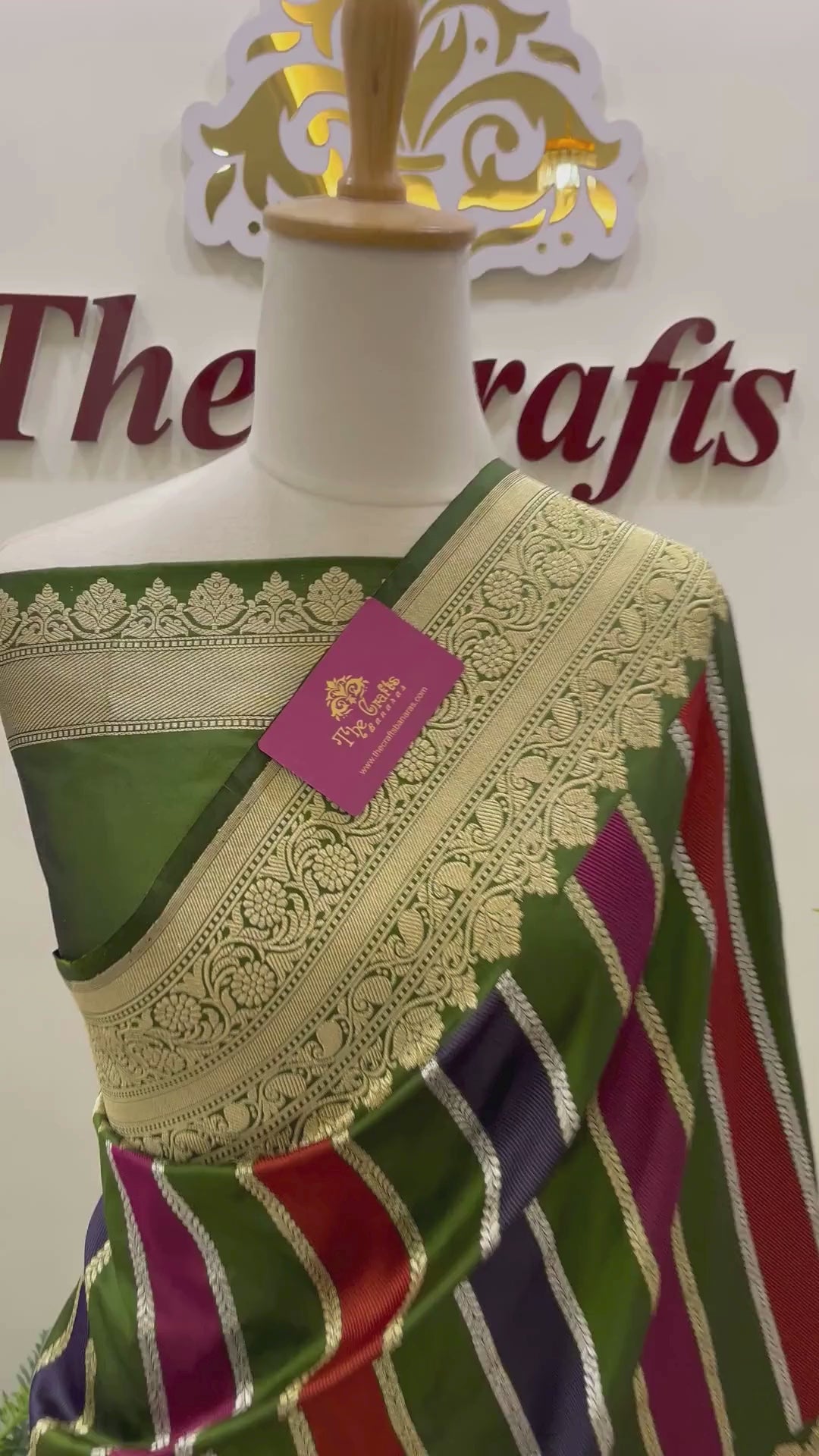 Rangkat Pure Katan Silk Handloom Banarasi Saree - with kadhua work