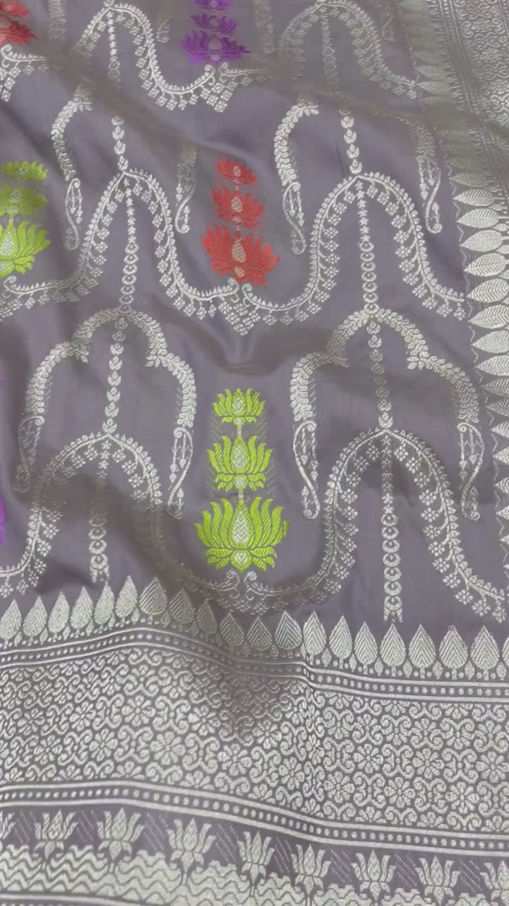 Pure Katan Silk Handloom Banarasi Saree - All Over Kadiyal Jaal Work