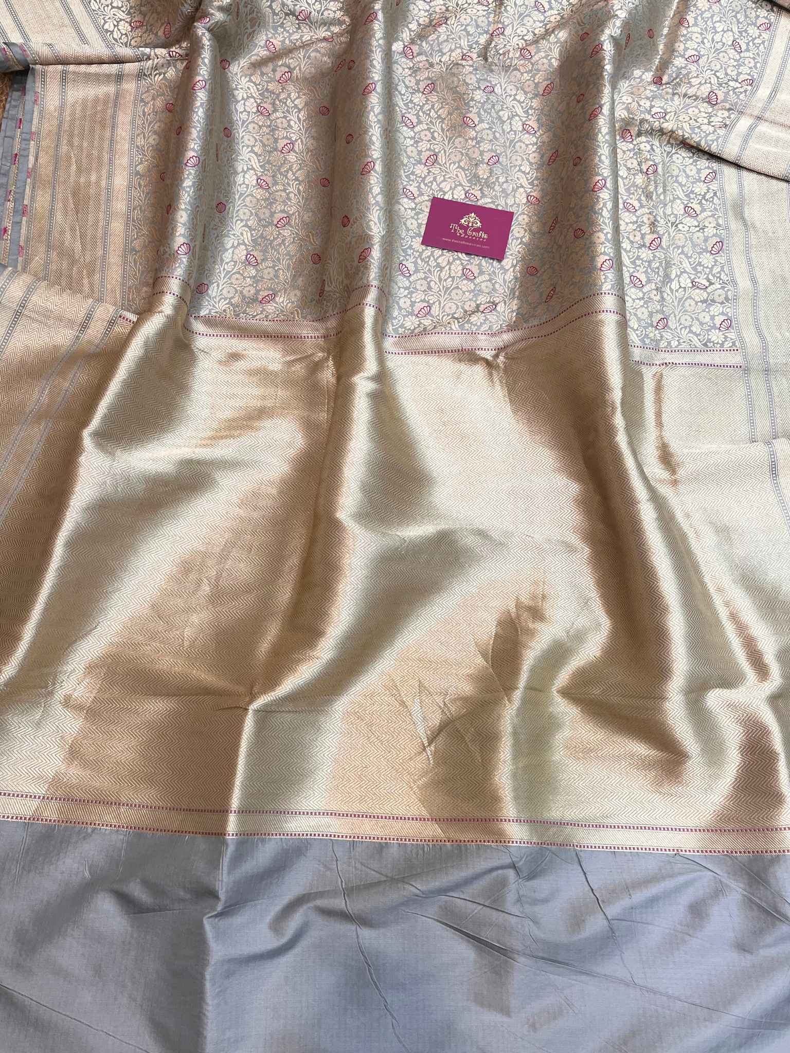 Pure Katan Silk Handloom Banarasi Saree - Tanchui Brocade Meena