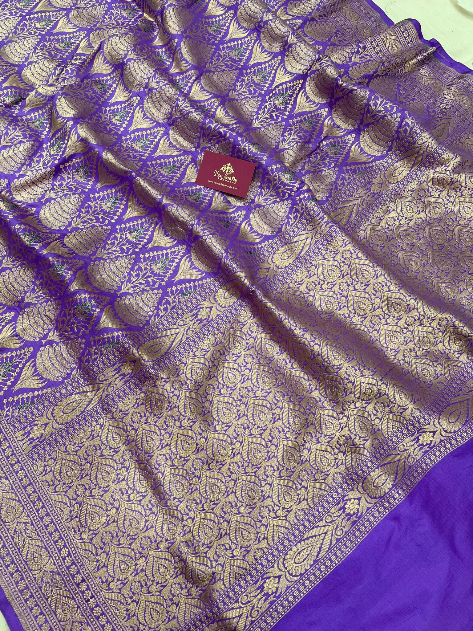 Pure Katan Silk Handloom Banarasi Saree - Tanchui Brocade Meena