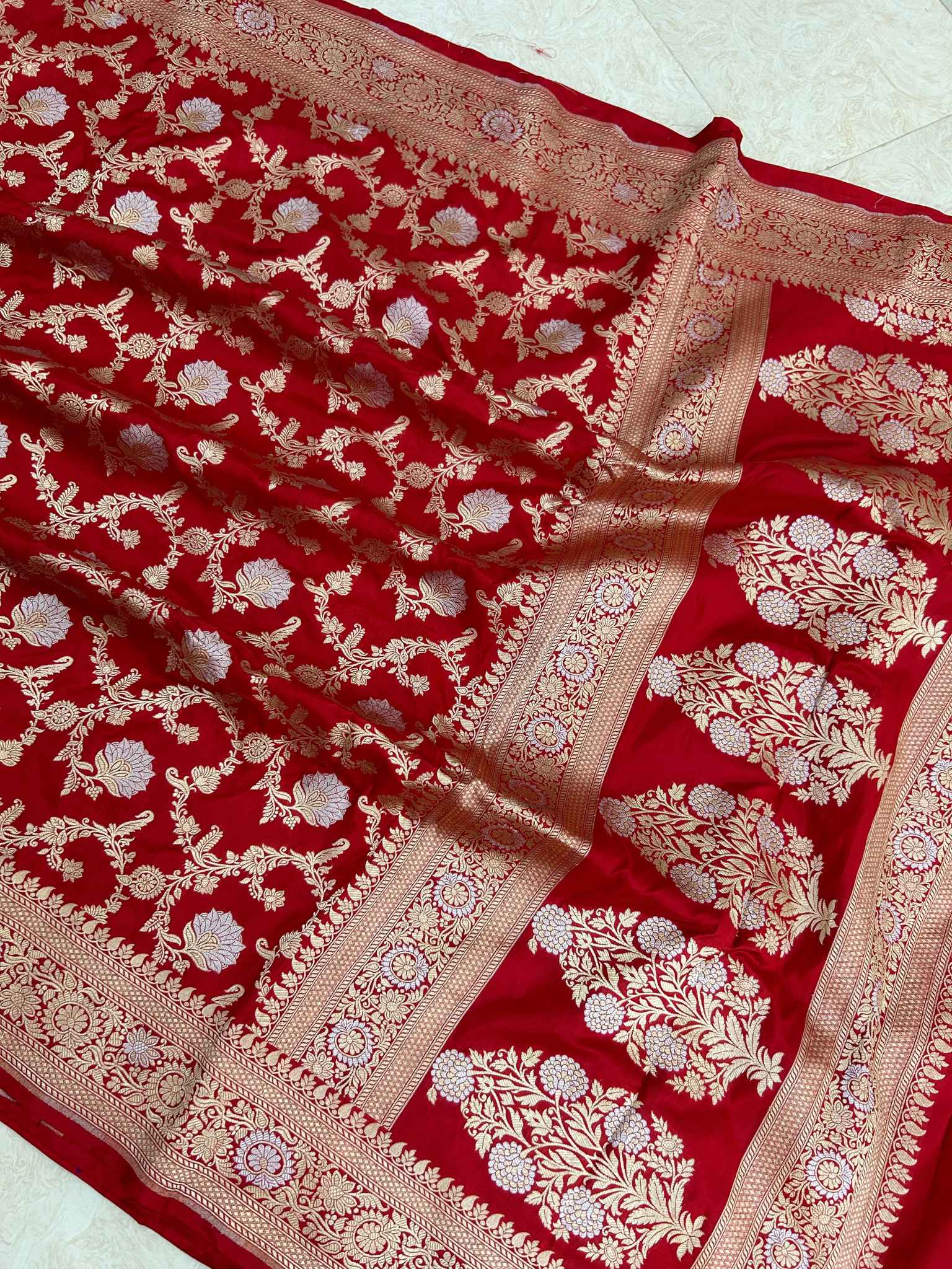 Pure Katan Silk Handloom Banarasi Saree - All over jaal work with meenakari