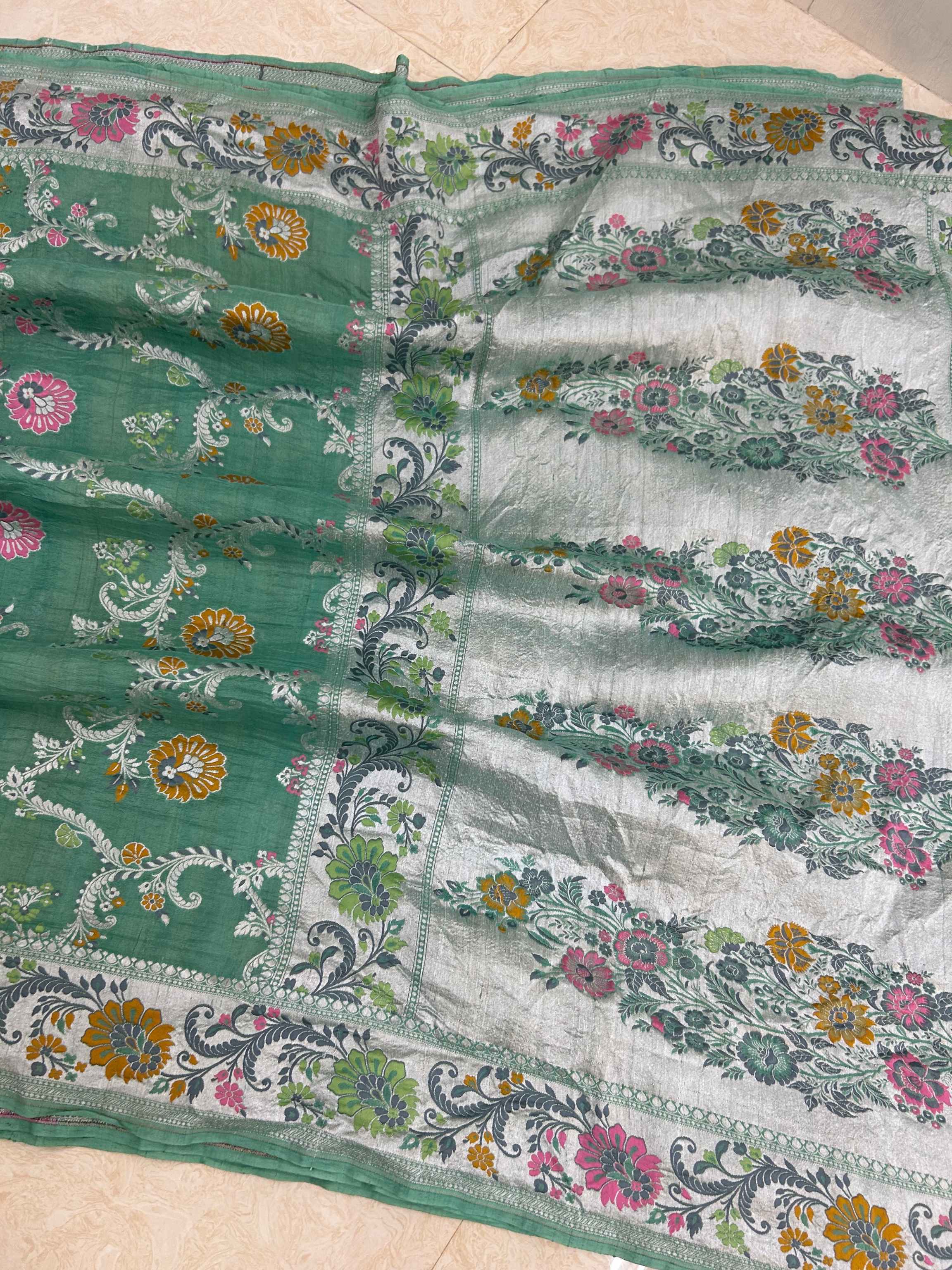 Tussar Georgette Handloom Banarasi Saree - Jaal with Meenakari