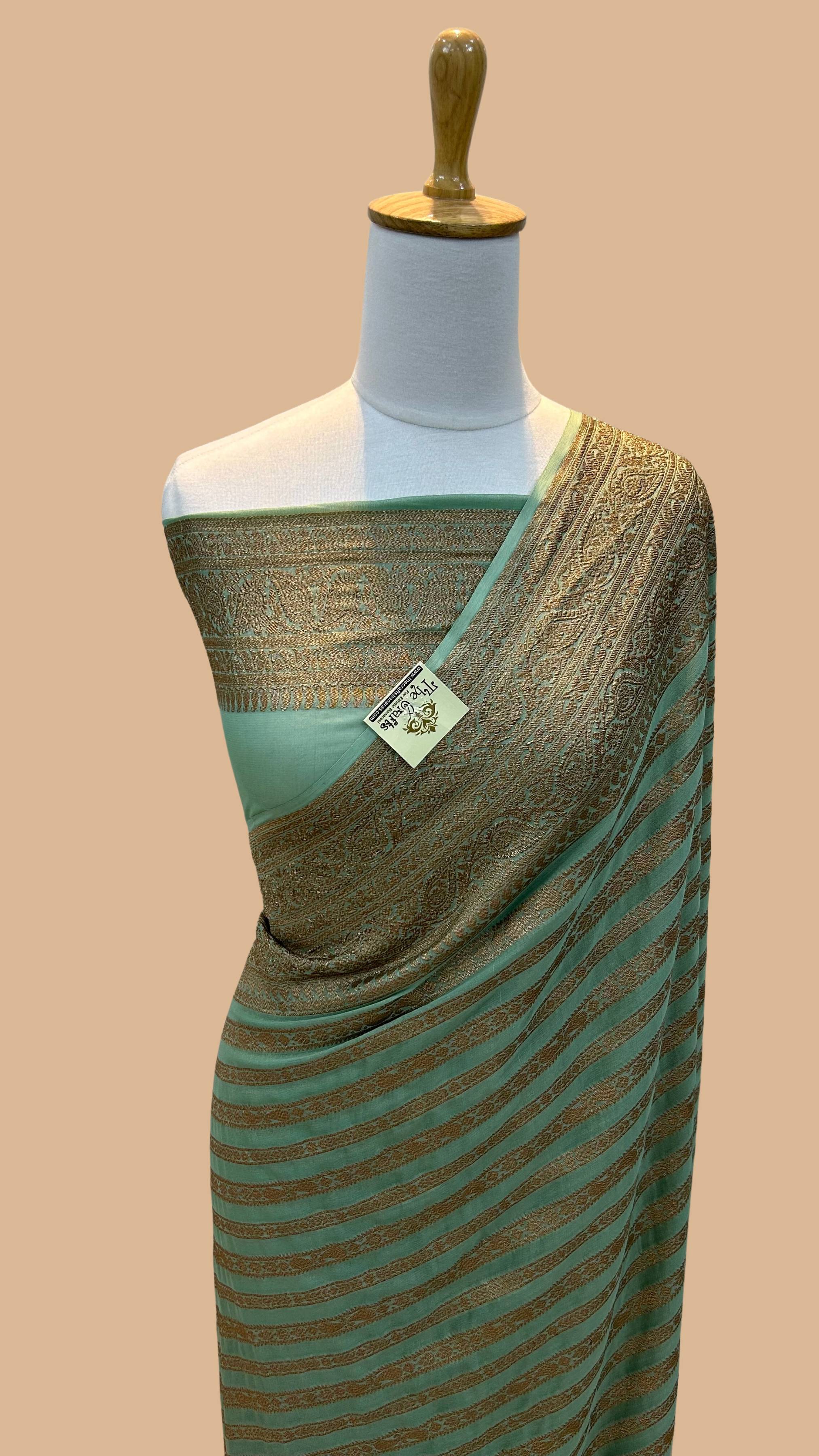 Khaddi Georgette Banarasi Saree - Antique Zari