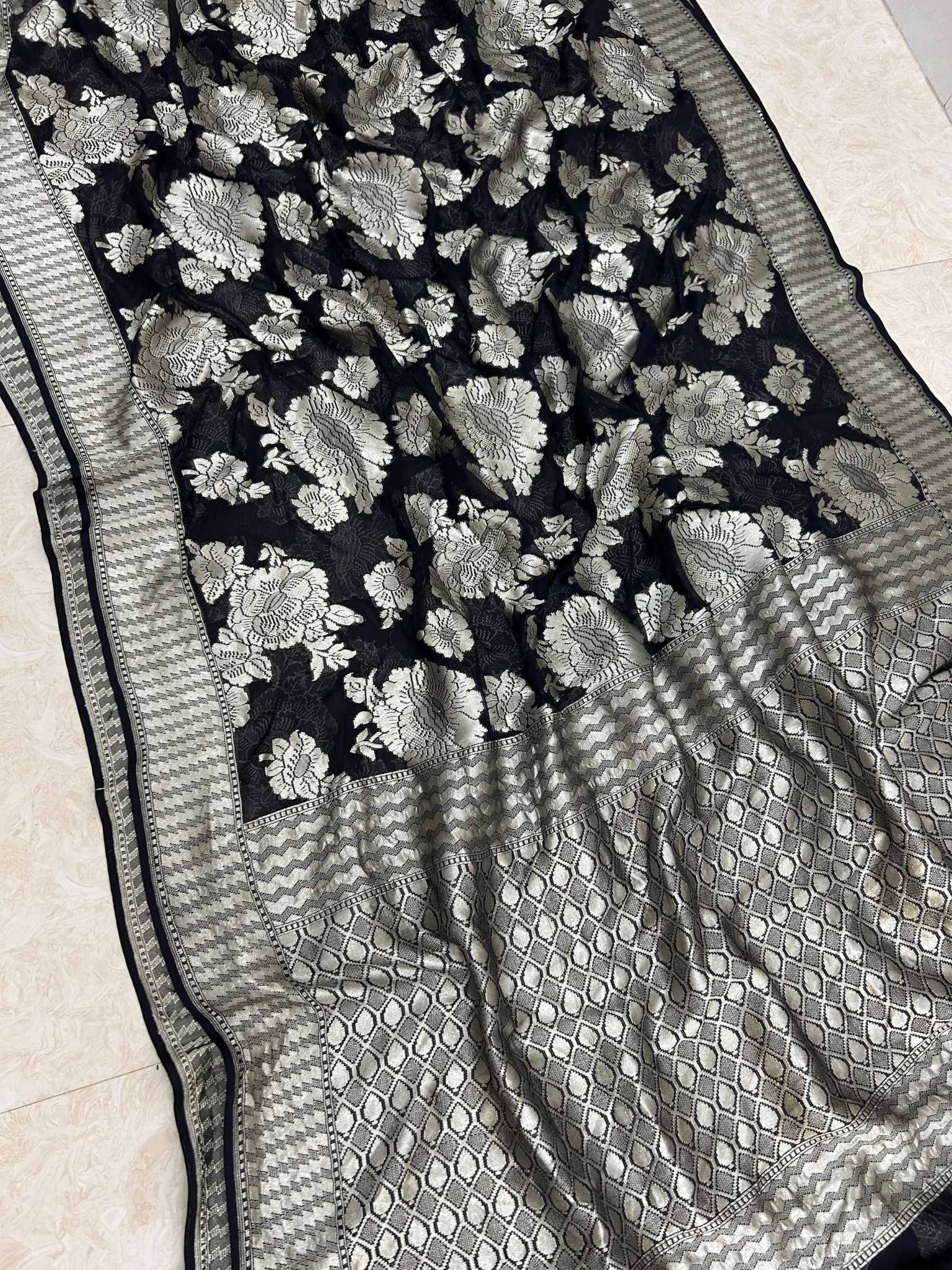 Khaddi Georgette Banarasi Saree - Water Zari