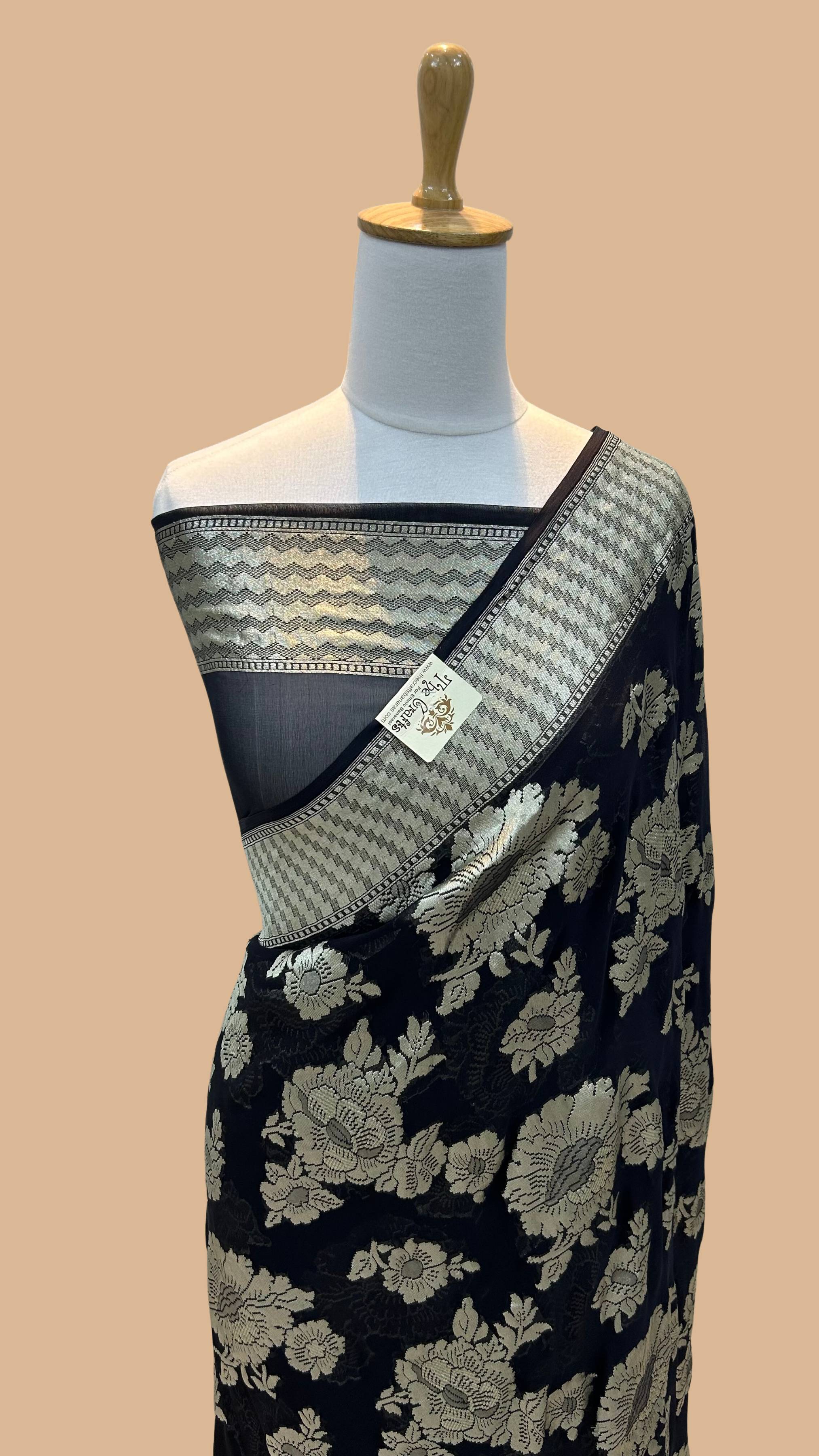 Khaddi Georgette Banarasi Saree - Water Zari