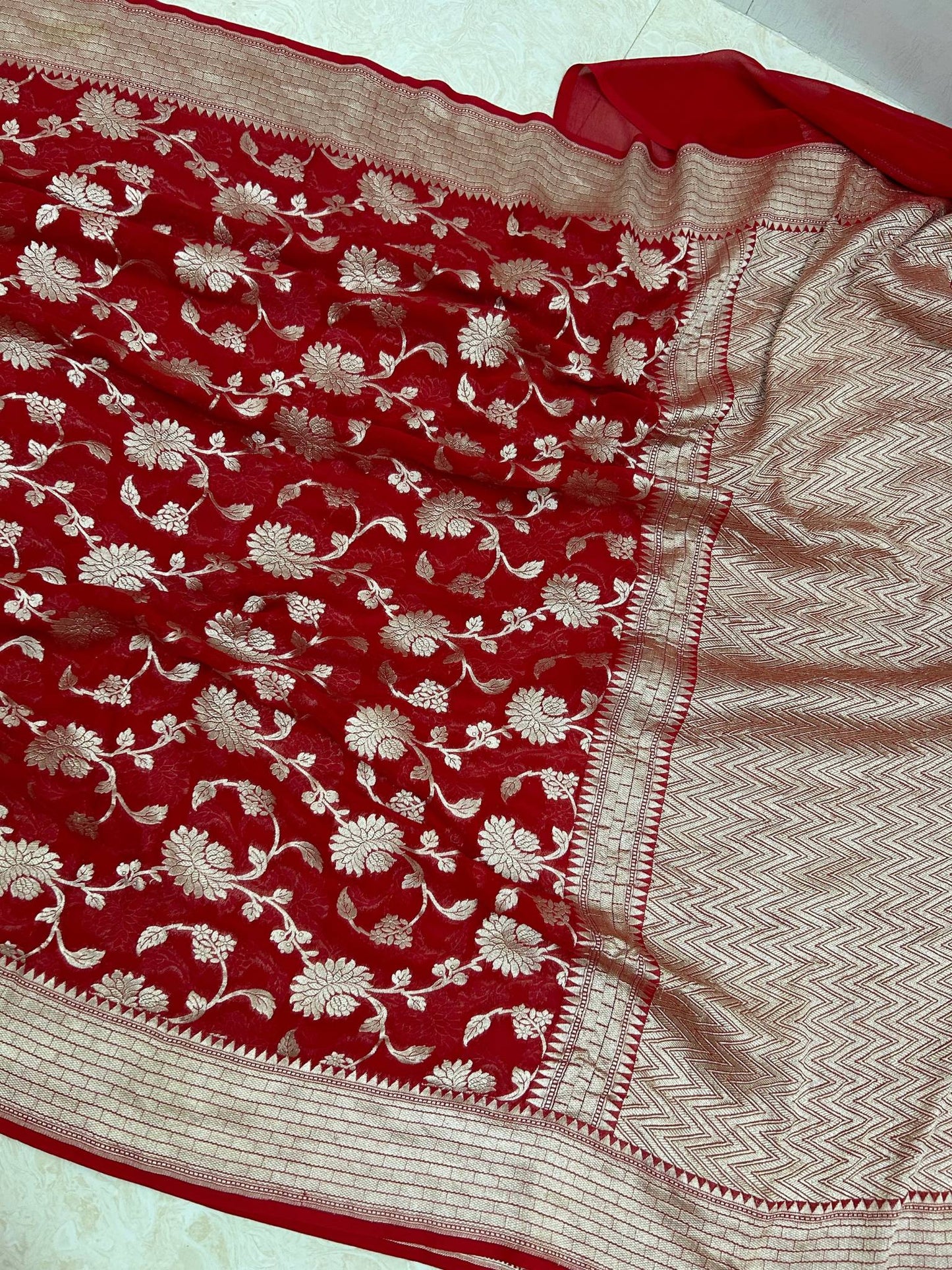 Khaddi Georgette Banarasi Saree - Water Zari