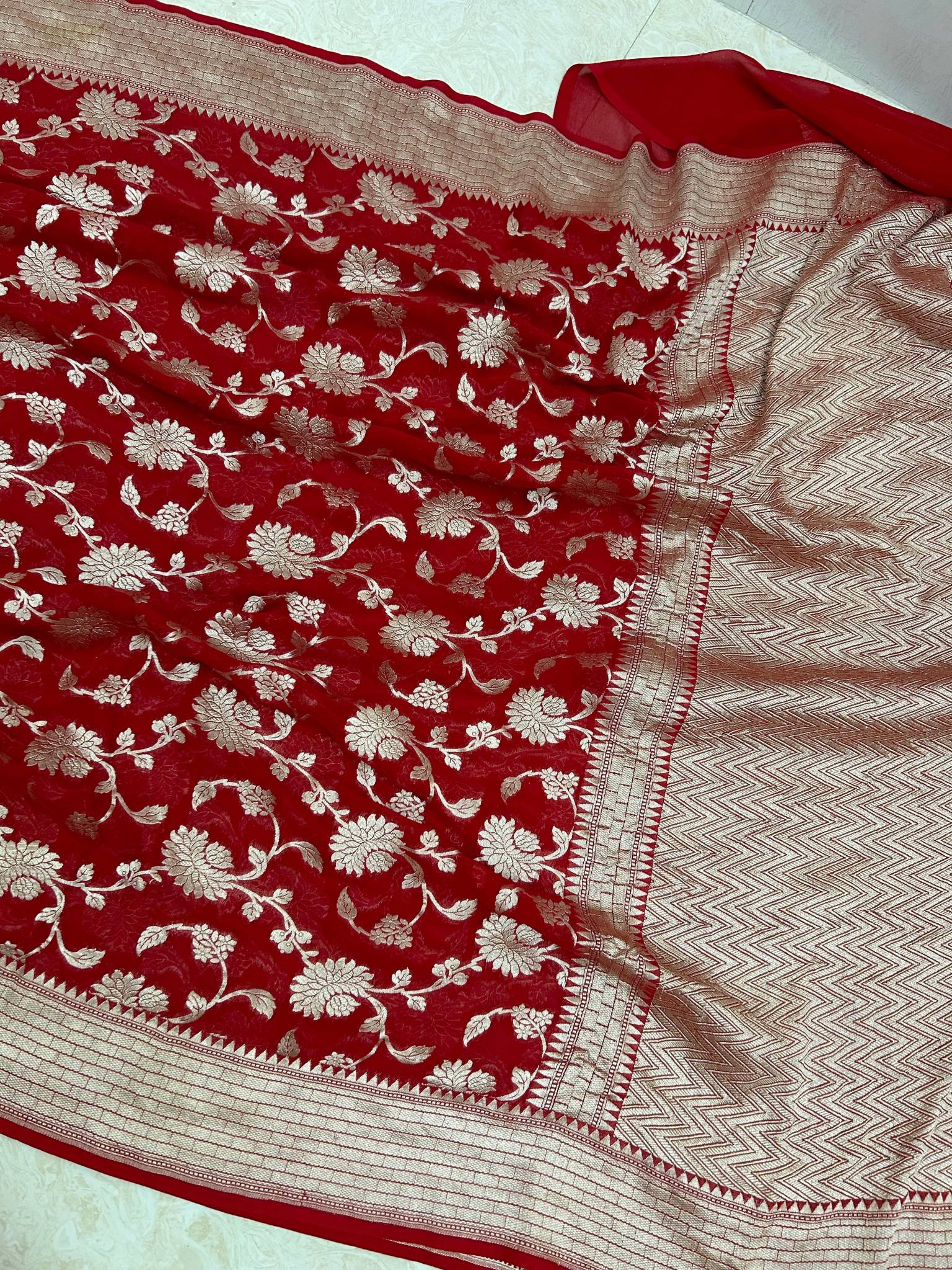 Khaddi Georgette Banarasi Saree - Water Zari