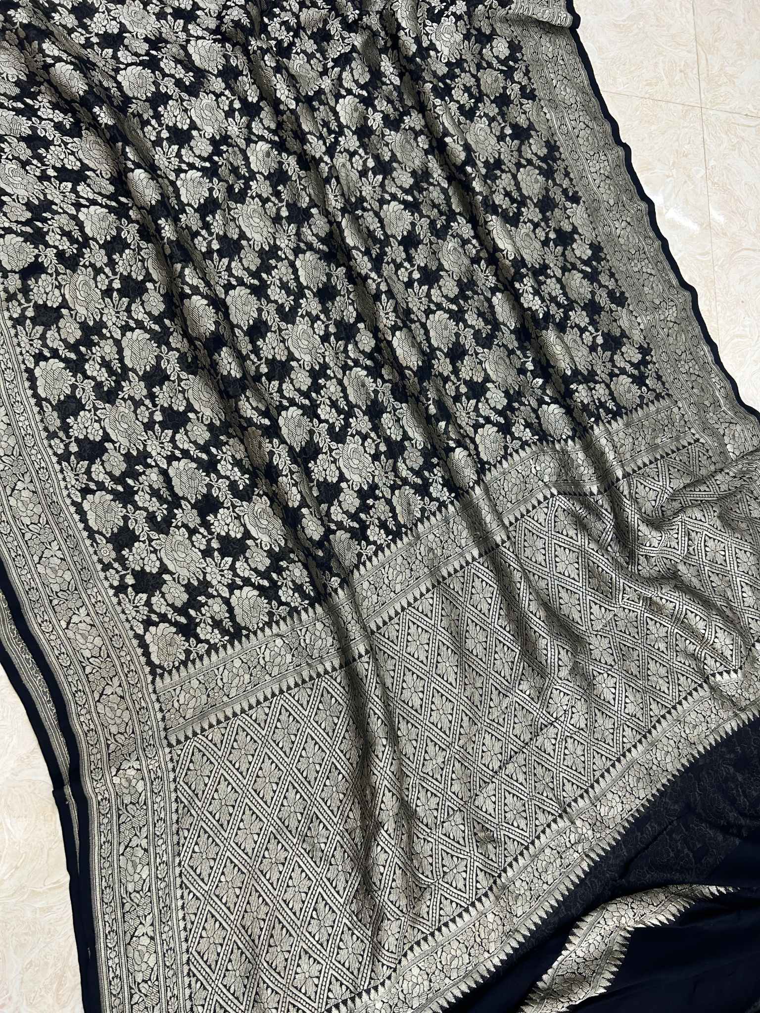 Khaddi Georgette Banarasi Saree - Water Zari