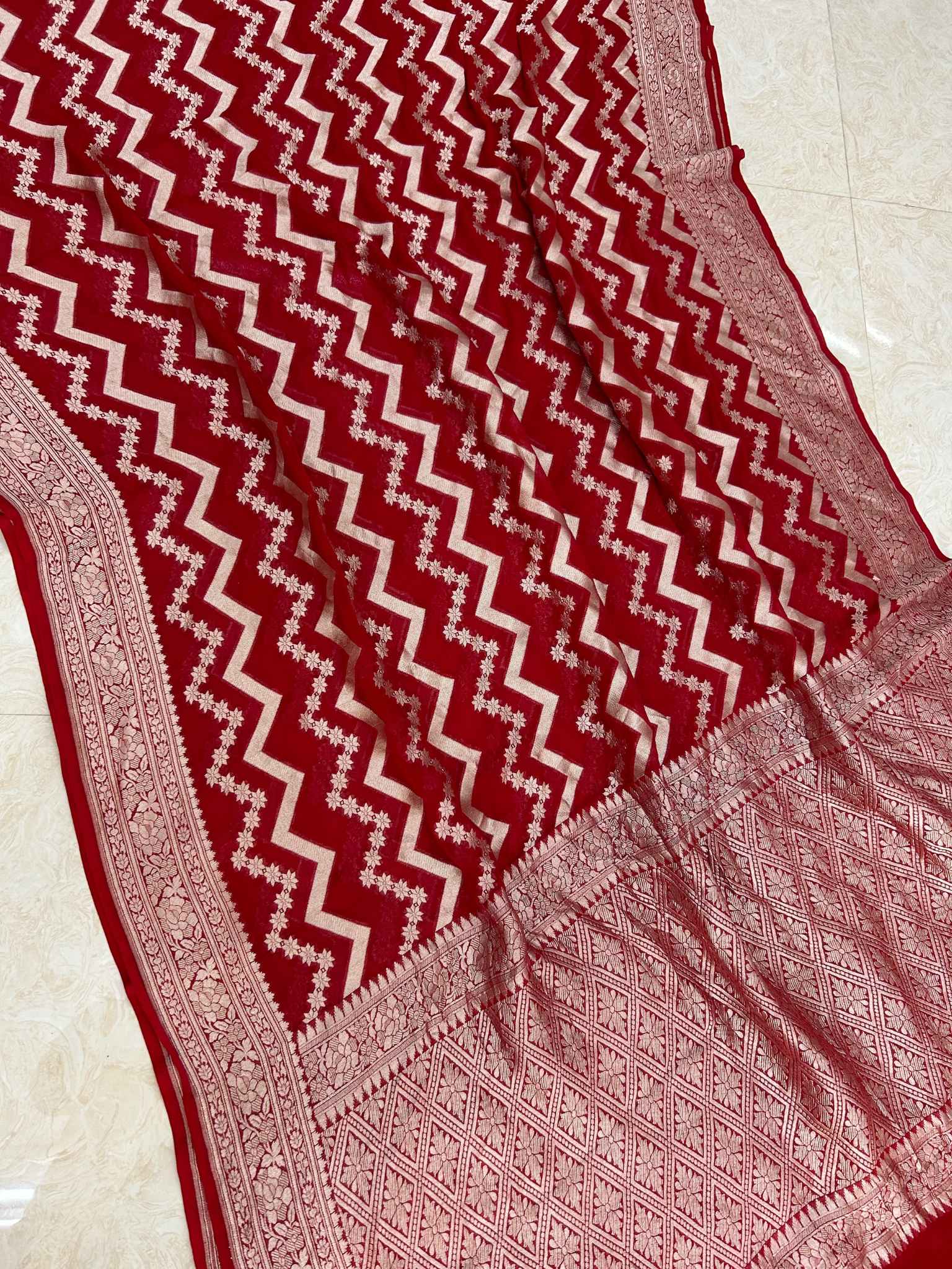 Khaddi Georgette Banarasi Saree - Water Zari