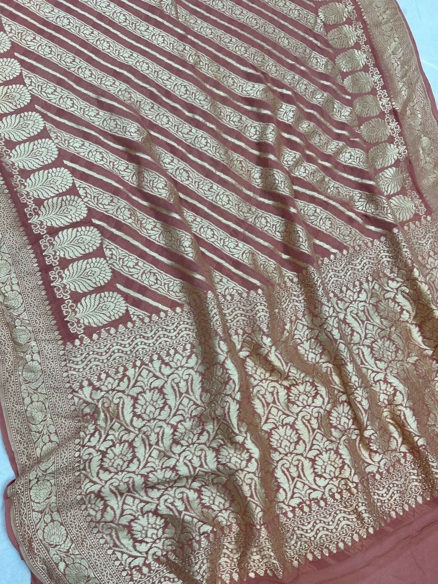 Khaddi Georgette Handloom Banarasi Saree