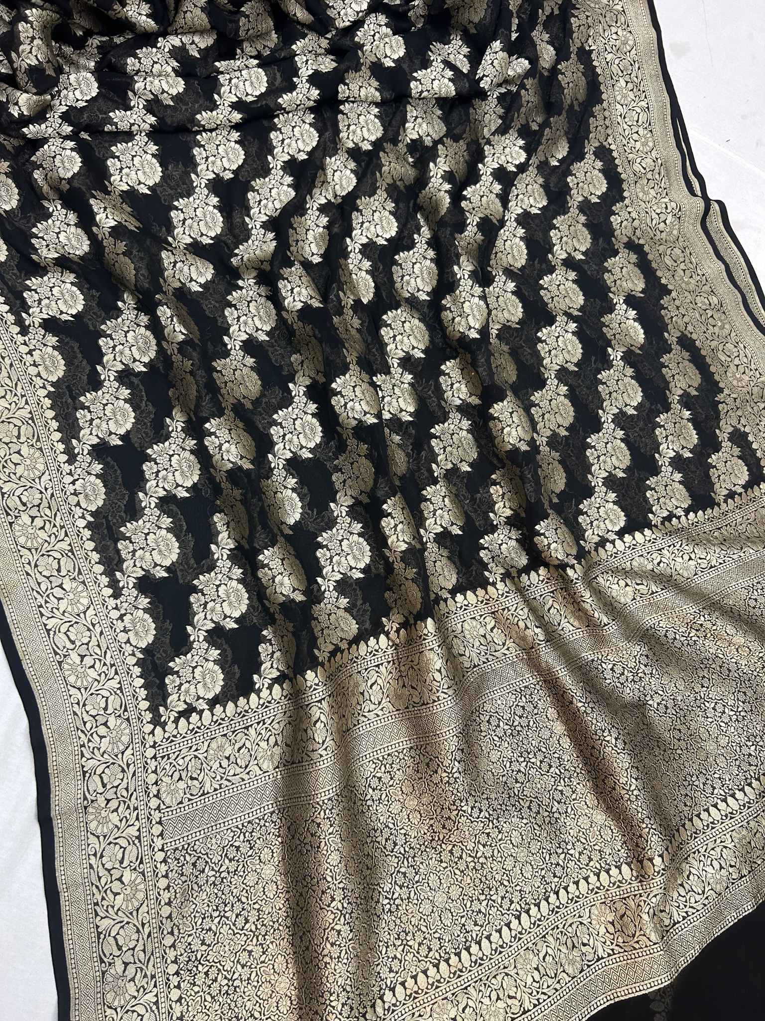 Khaddi Georgette Handloom Banarasi Saree