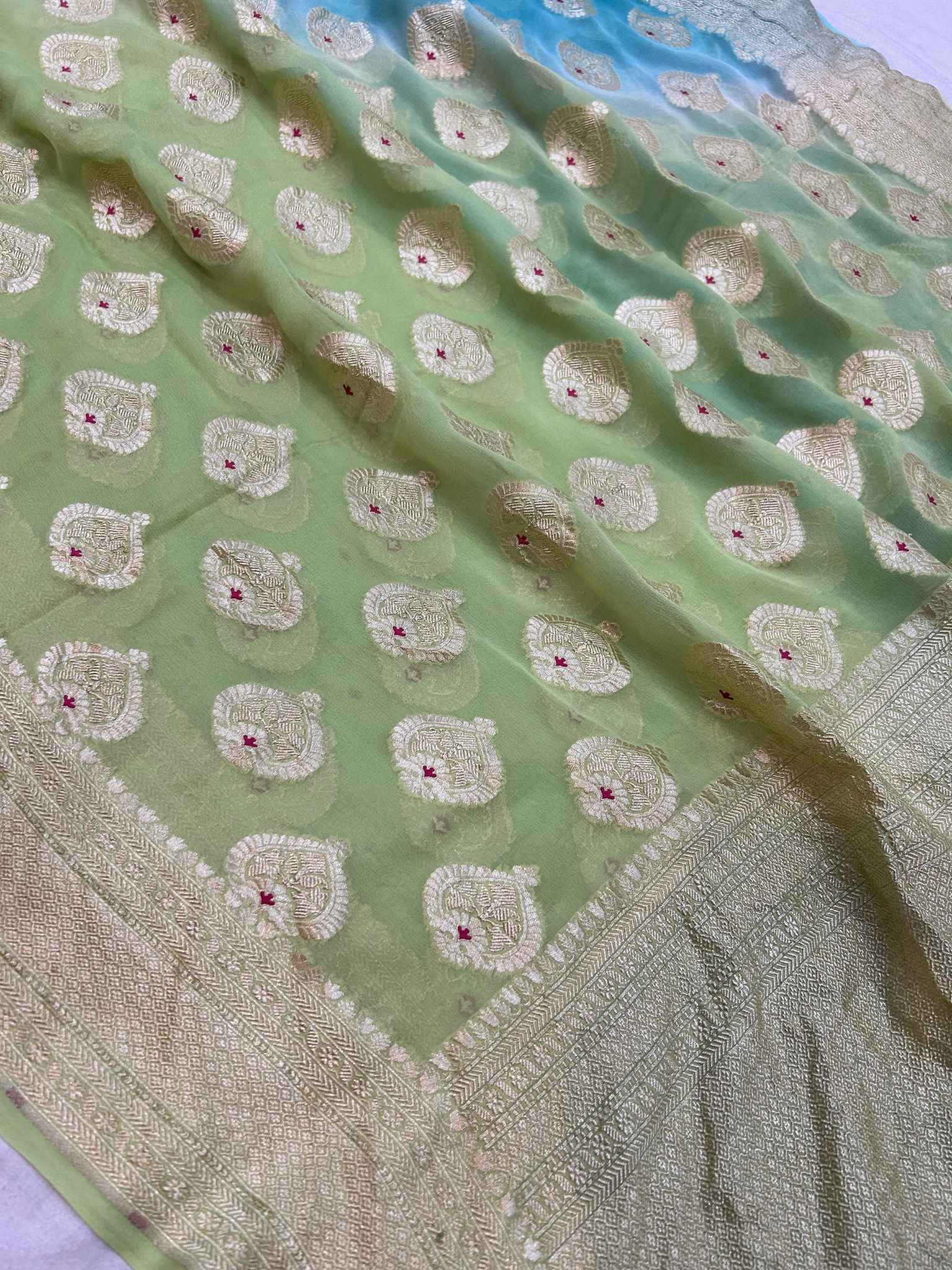 Khaddi Georgette Handloom Banarasi Saree - Jaal with Meenakari