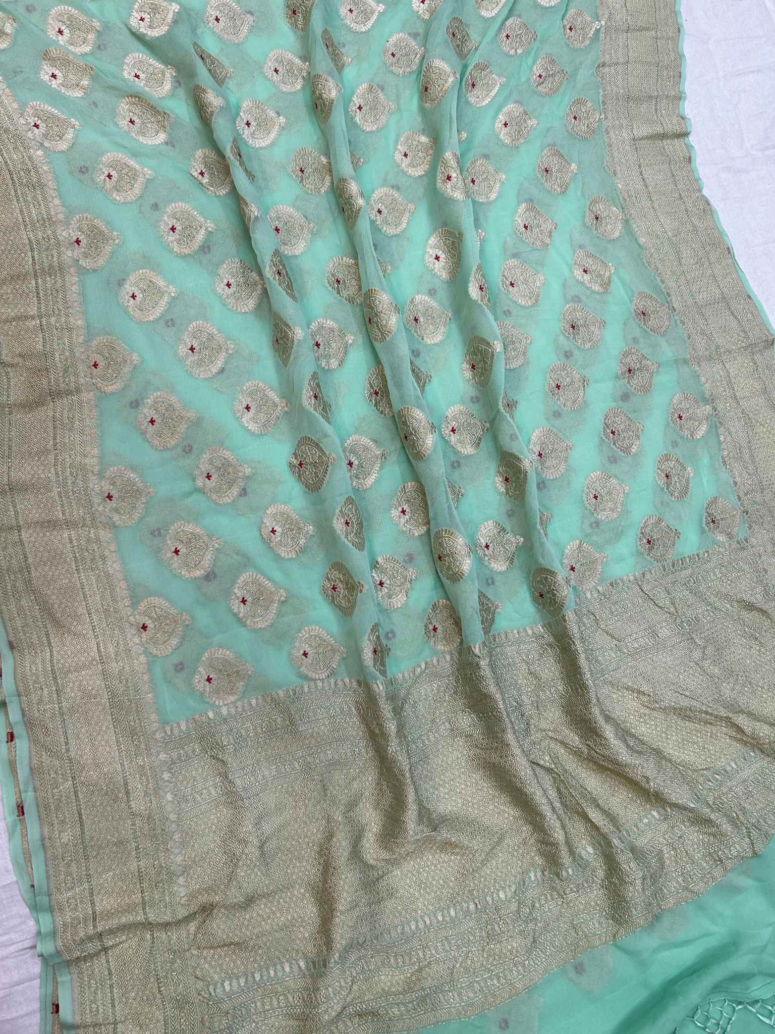 Khaddi Georgette Handloom Banarasi Saree - Jaal with Meenakari