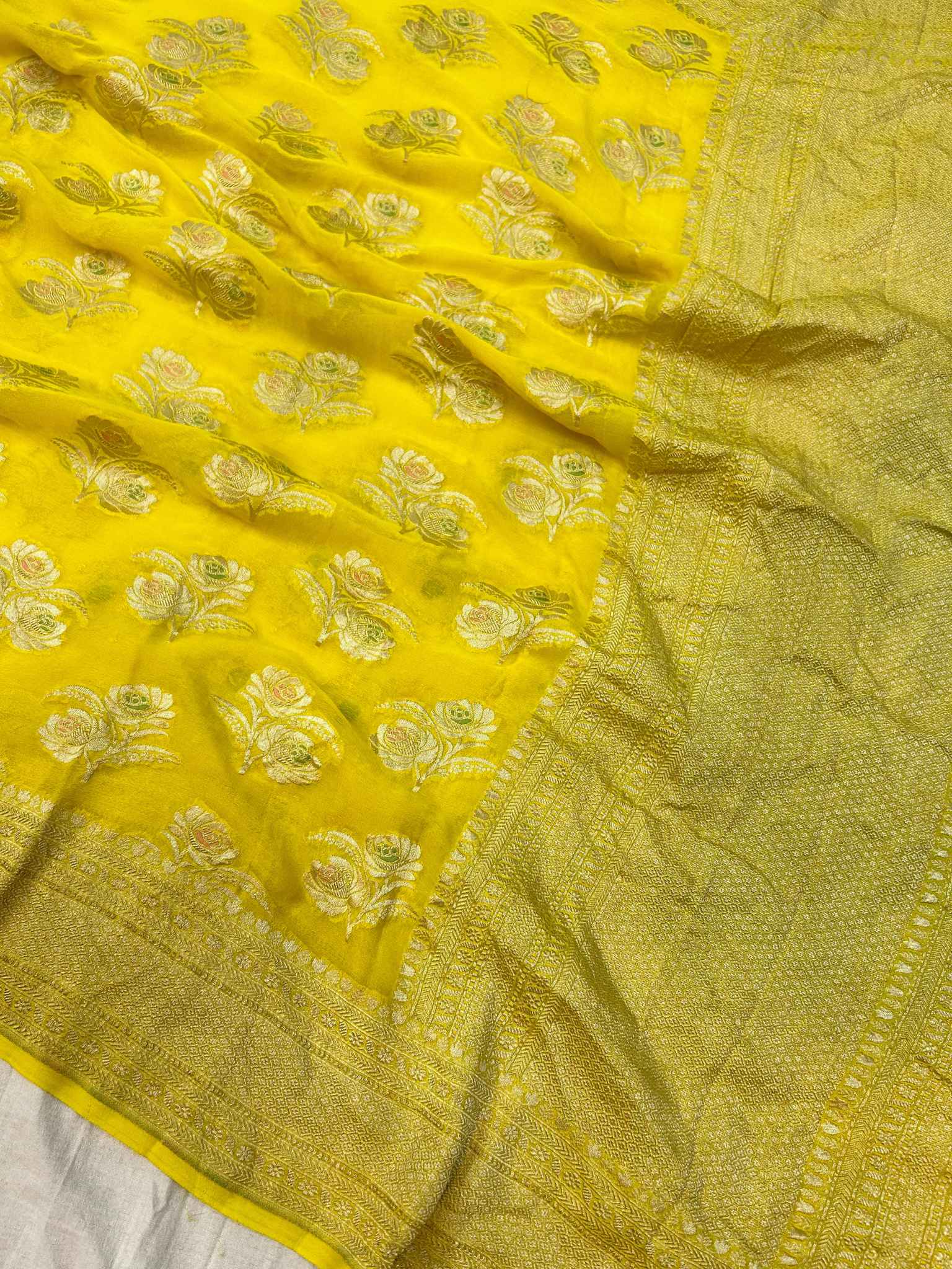 Khaddi Georgette Handloom Banarasi Saree - Jaal with Meenakari