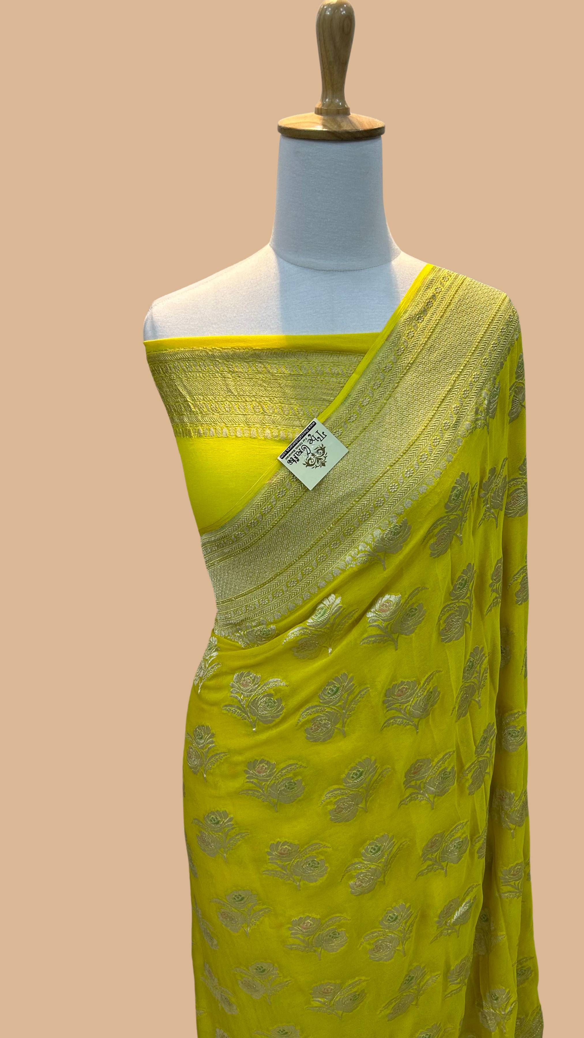 Khaddi Georgette Handloom Banarasi Saree - Jaal with Meenakari