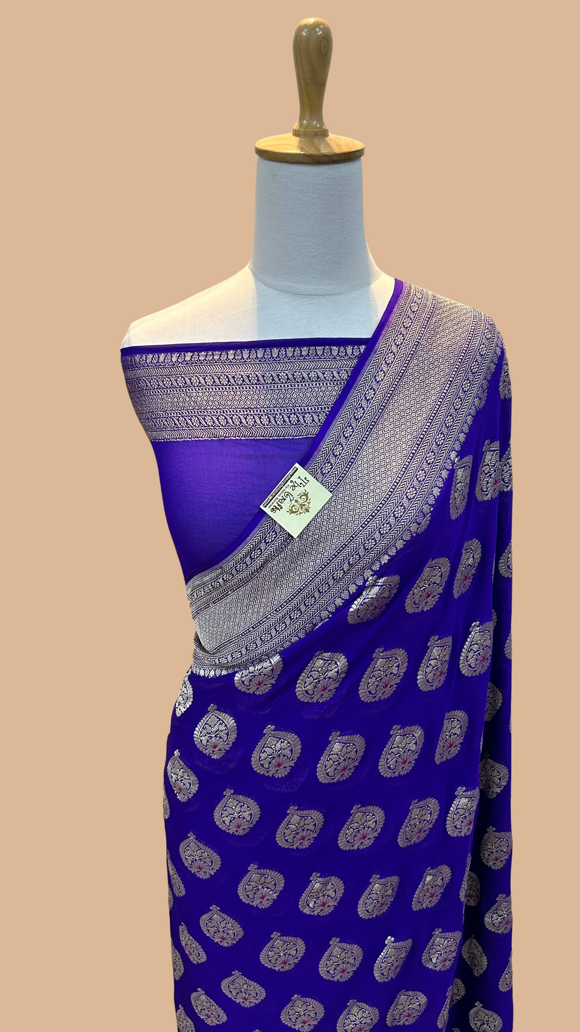 Khaddi Georgette Handloom Banarasi Saree - Jaal with Meenakari