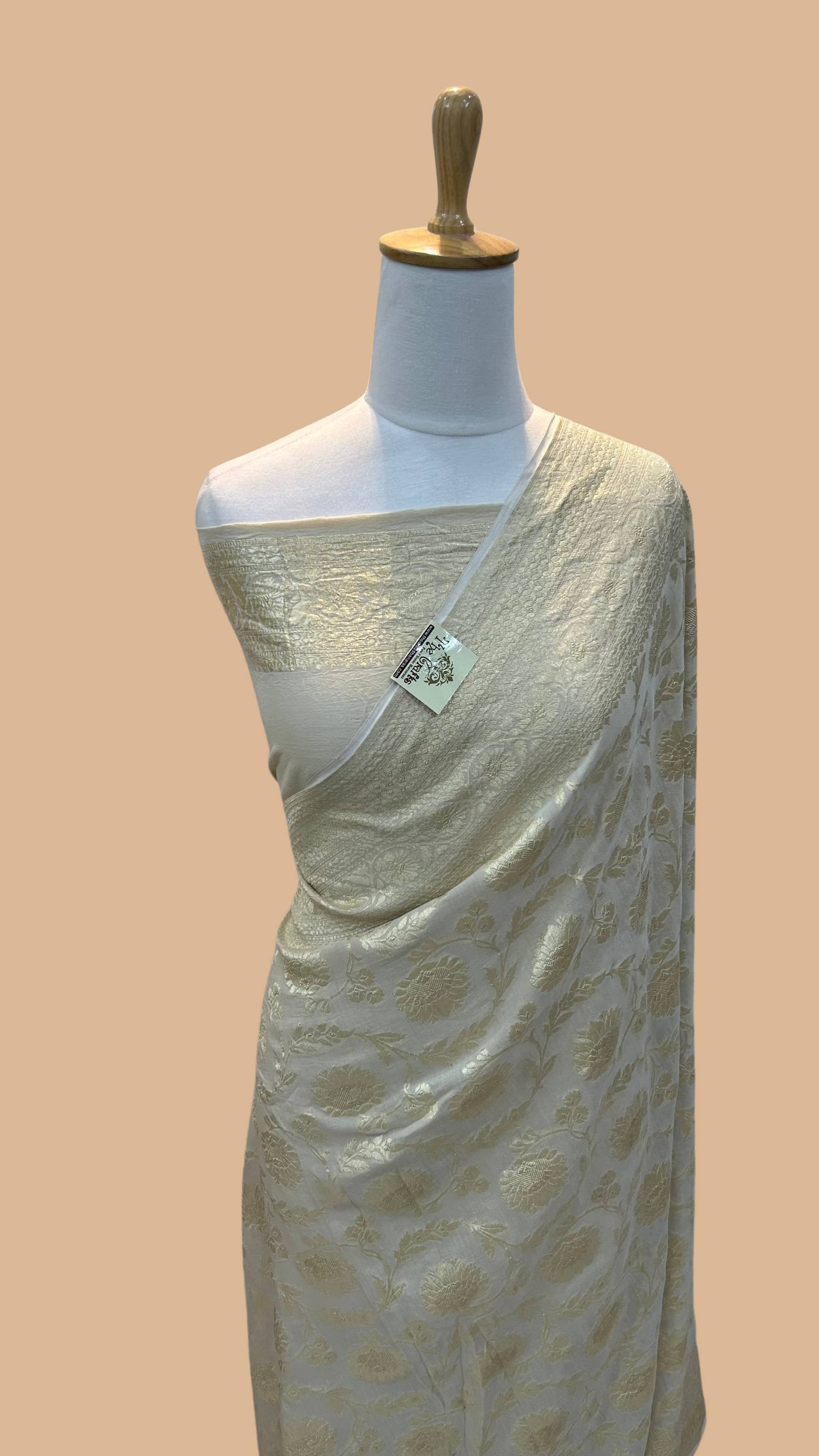 Moonga Georgette Banarasi Saree - Jaal work