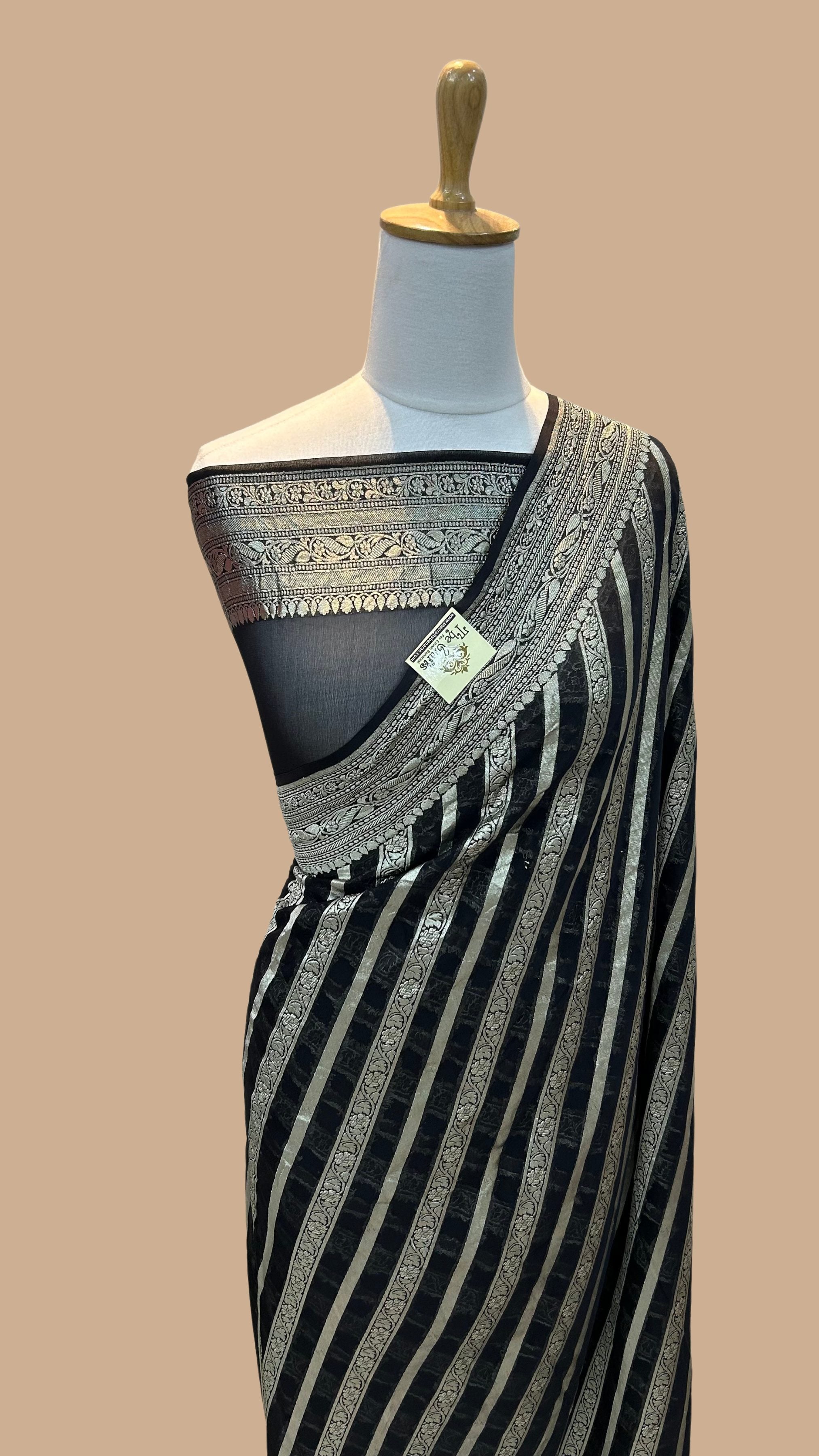 Khaddi Georgette Banarasi Saree - Water Zari