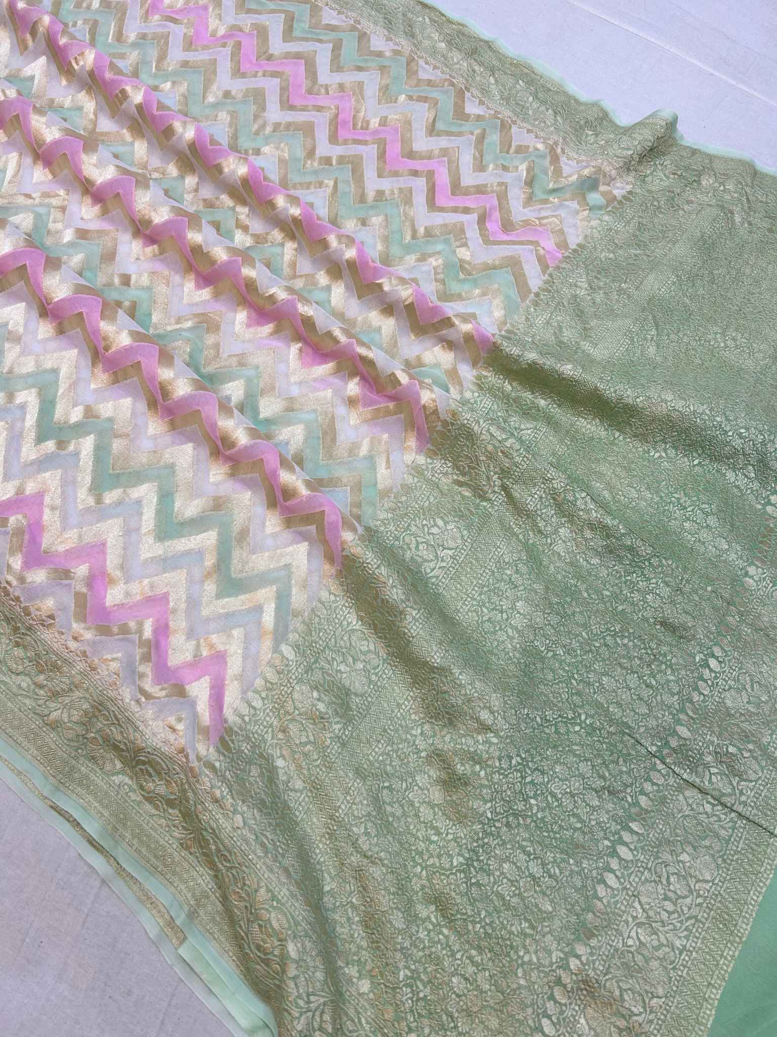 Khaddi Georgette Handloom Banarasi Saree