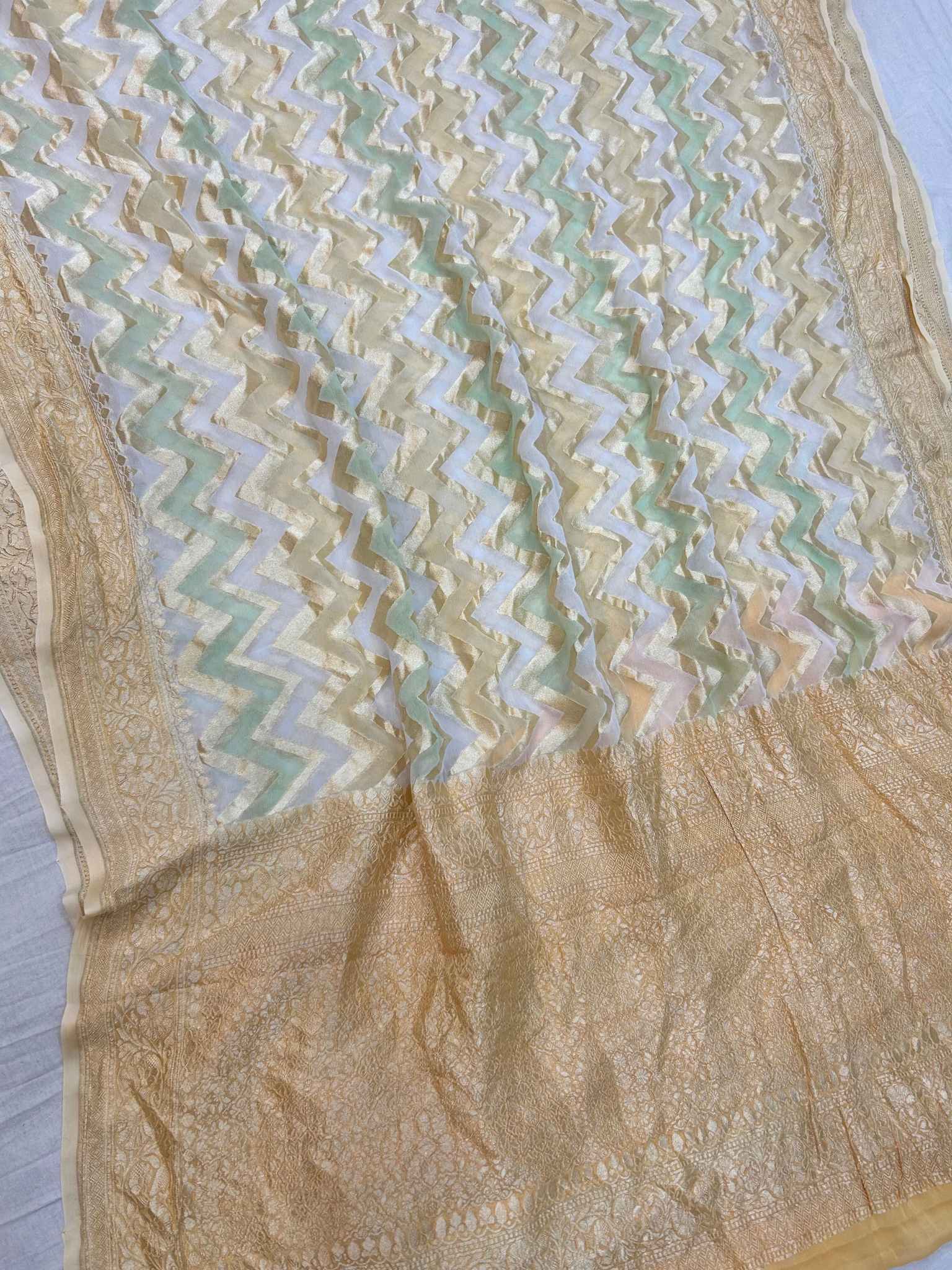 Khaddi Georgette Handloom Banarasi Saree