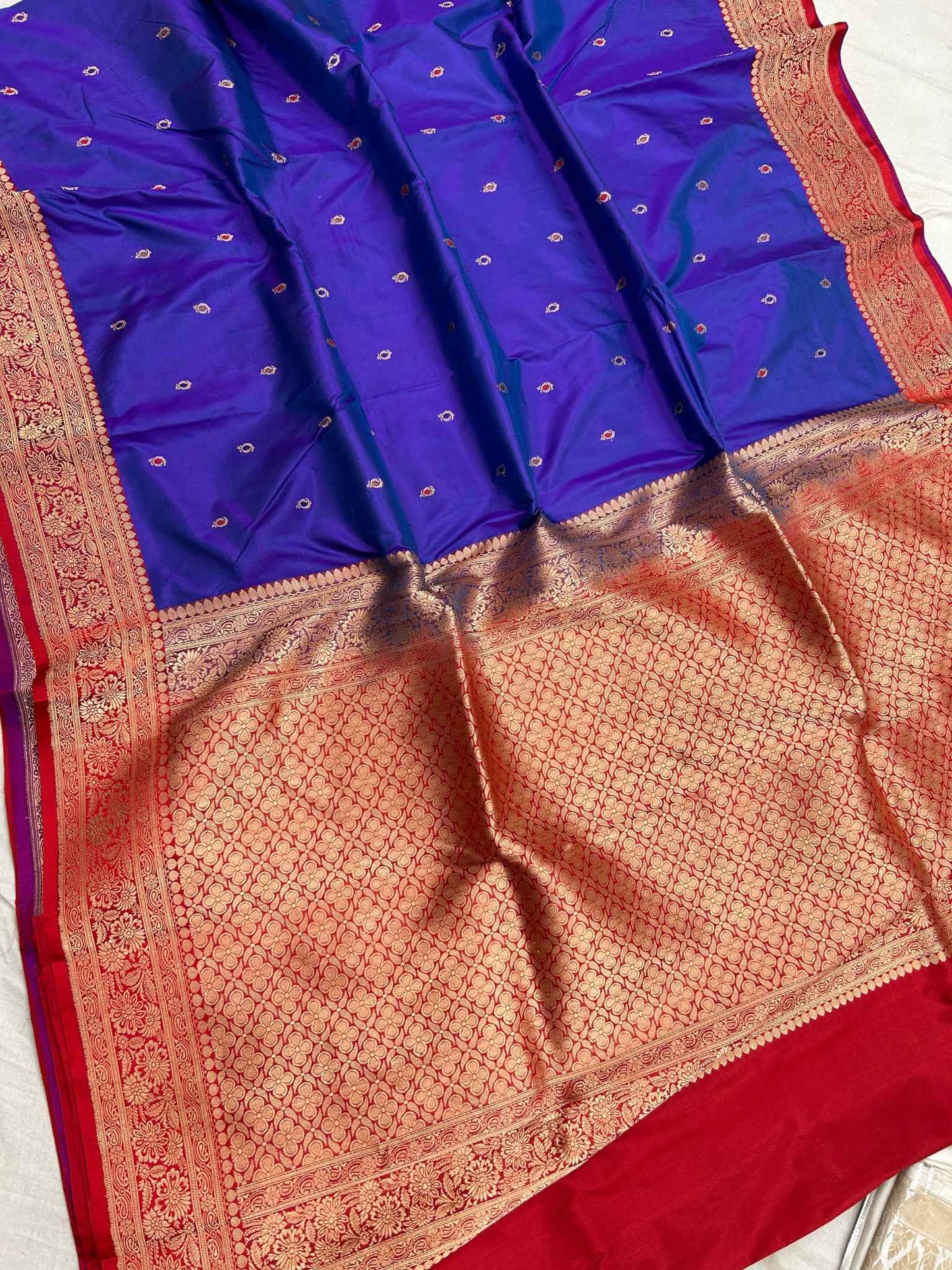 Pure Katan Silk Handloom Banarasi Saree - Buti Meena