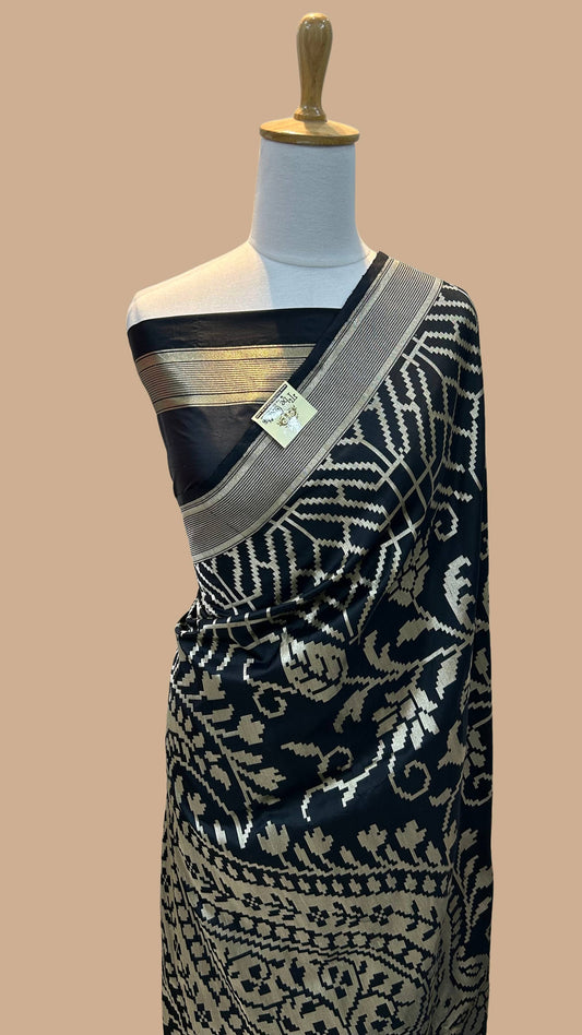 Black Pure Katan Silk Handloom Banarasi Saree - Jangla