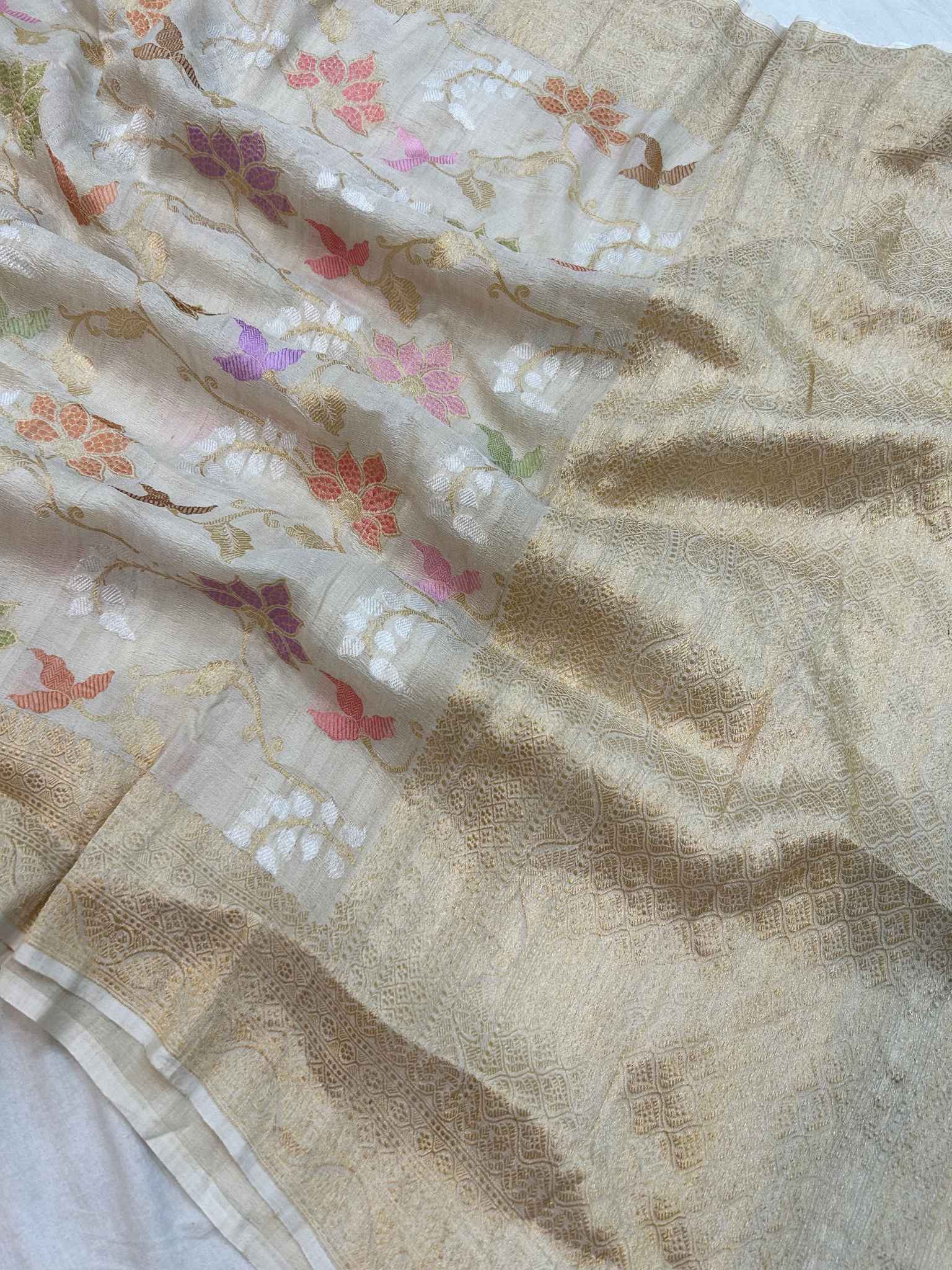 Tussar Georgette Handloom Banarasi Saree - Kadhua Meenakari