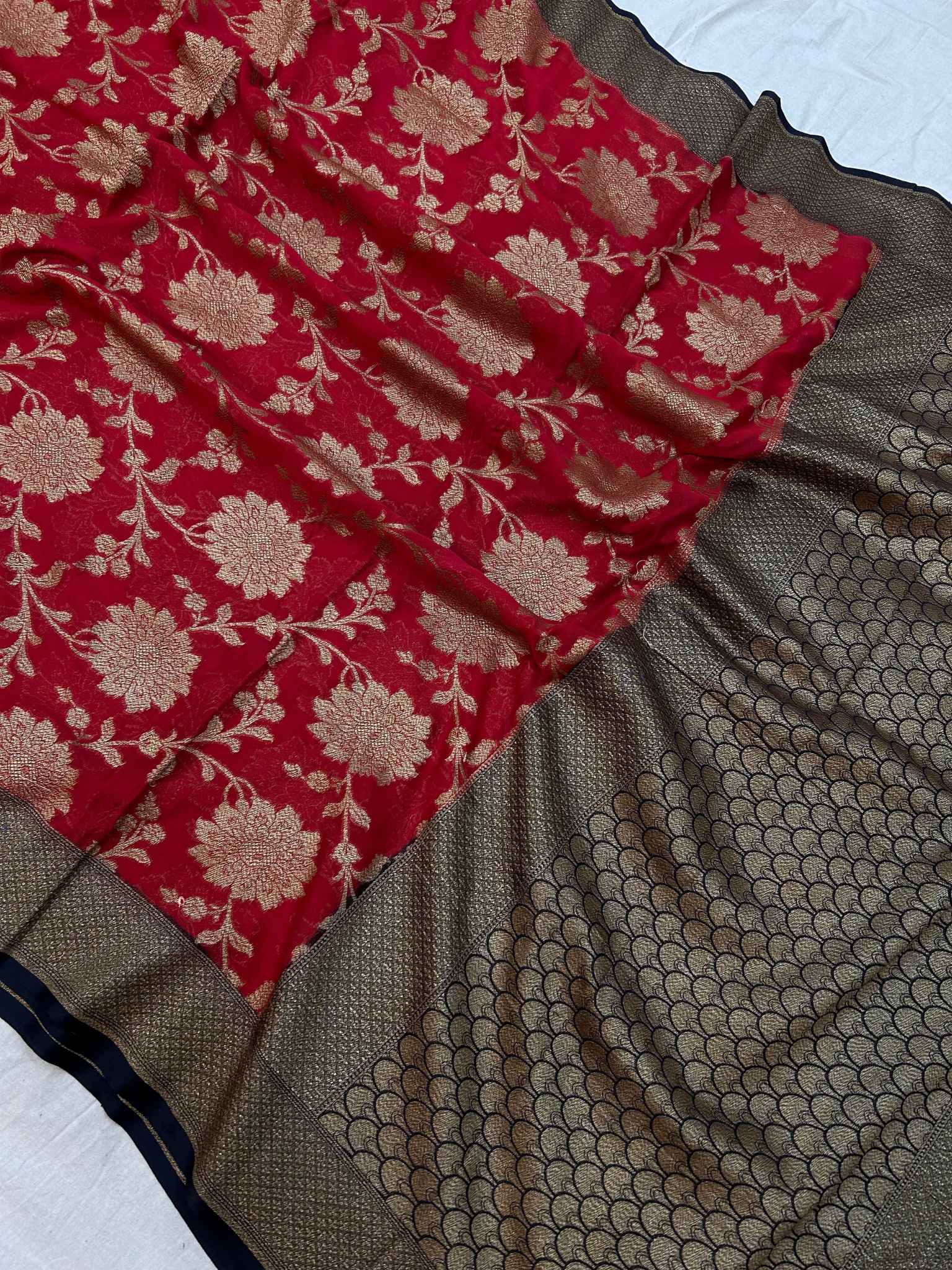 Khaddi Georgette Banarasi Saree - Antique Zari