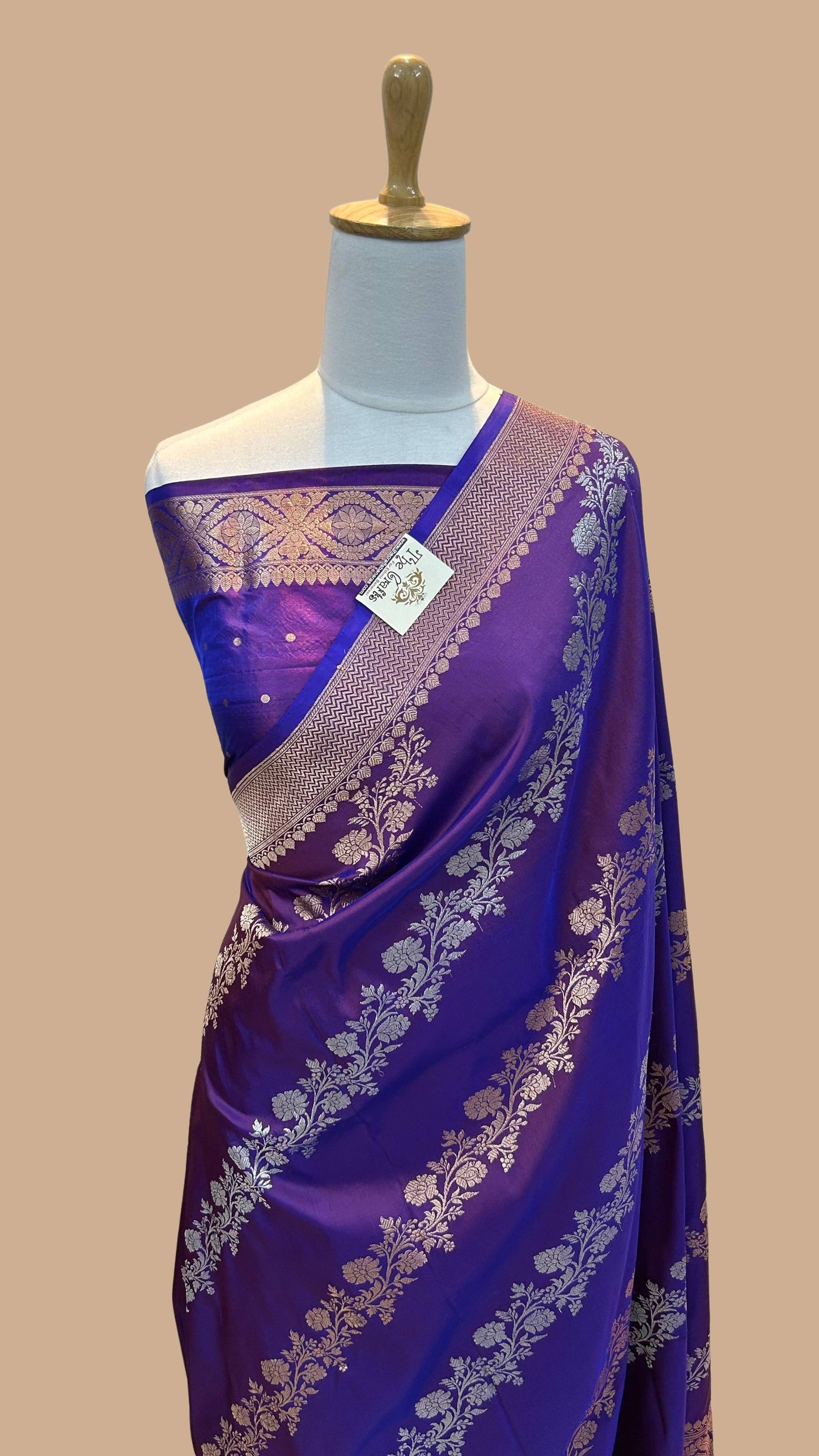 Pure Katan Silk Handloom Banarasi Saree - with kadhua stripes