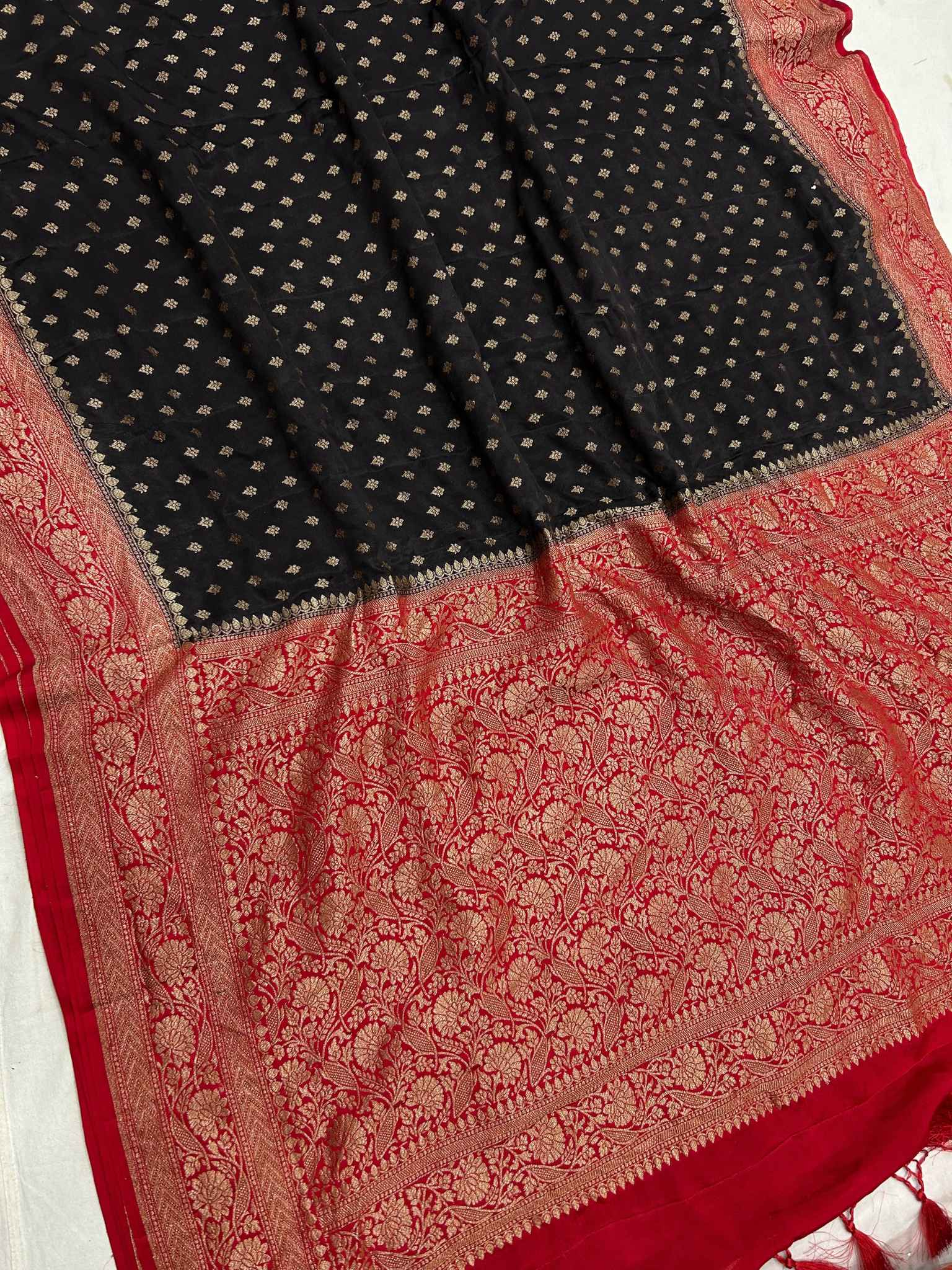 Pure Crepe Georgette Banarasi Saree - Antique Zari