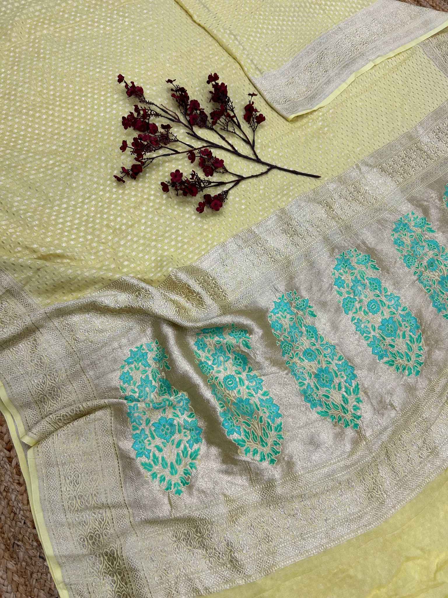 Khaddi Georgette Handloom Banarasi Saree - with Meenakari buta