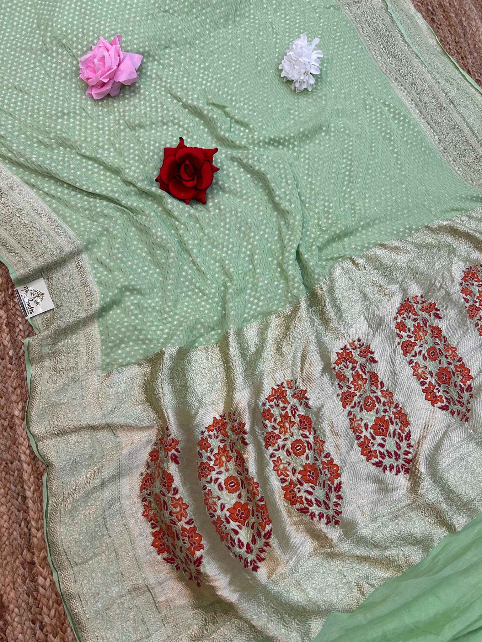 Khaddi Georgette Handloom Banarasi Saree - with Meenakari buta