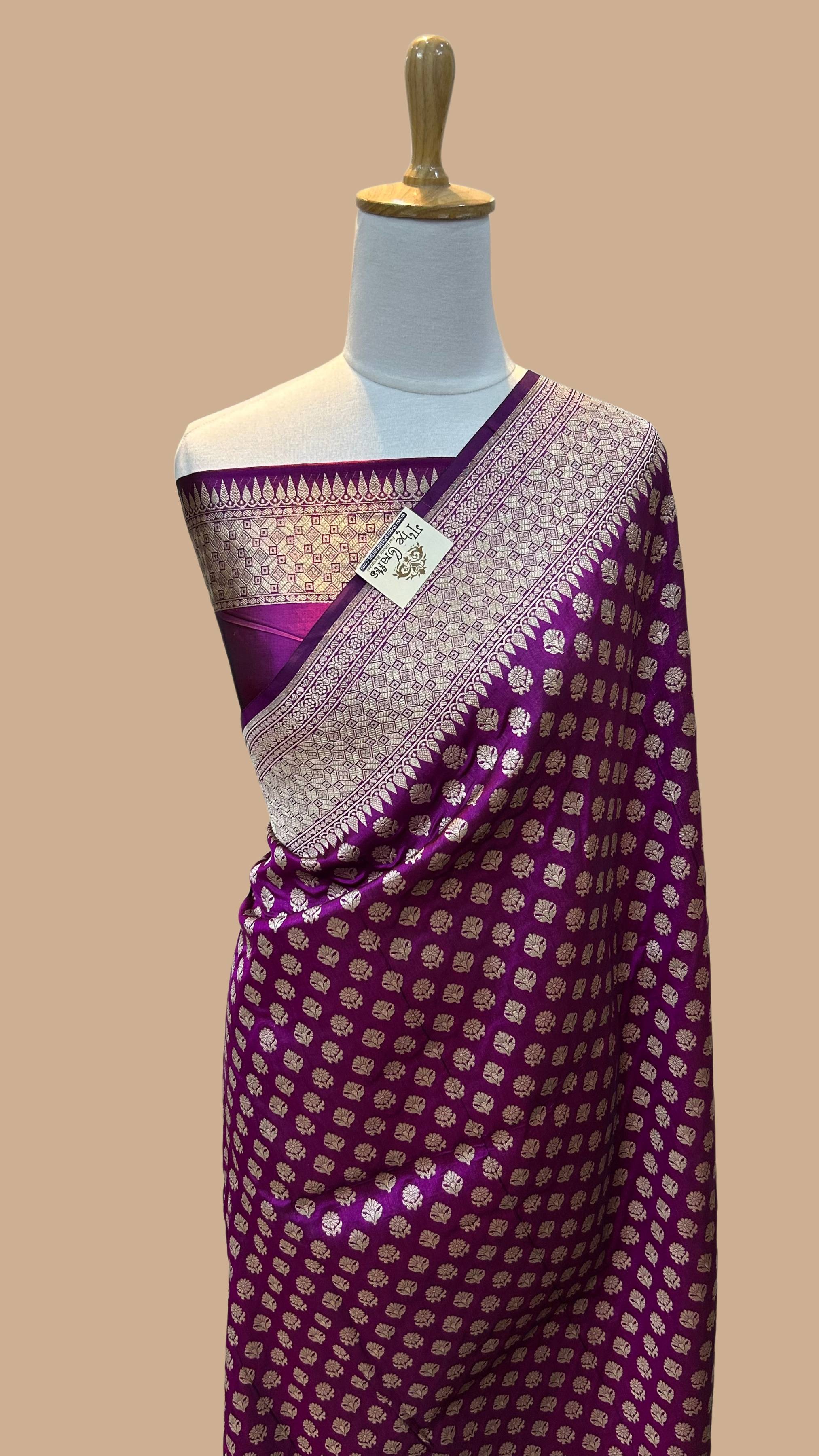 Pure Katan Silk Handloom Banarasi Saree - Jaal work