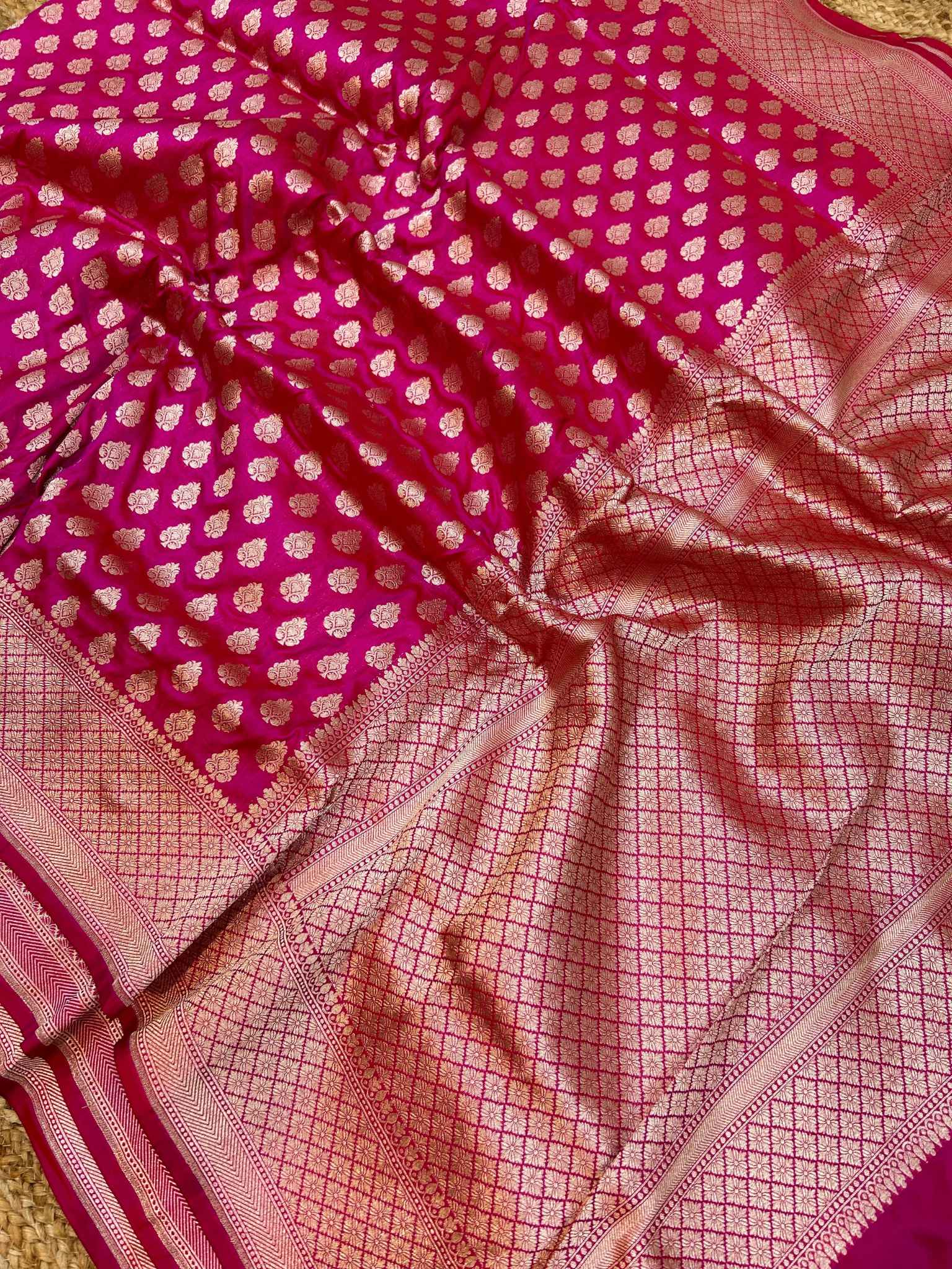 Pure Katan Silk Handloom Banarasi Saree - Jaal work