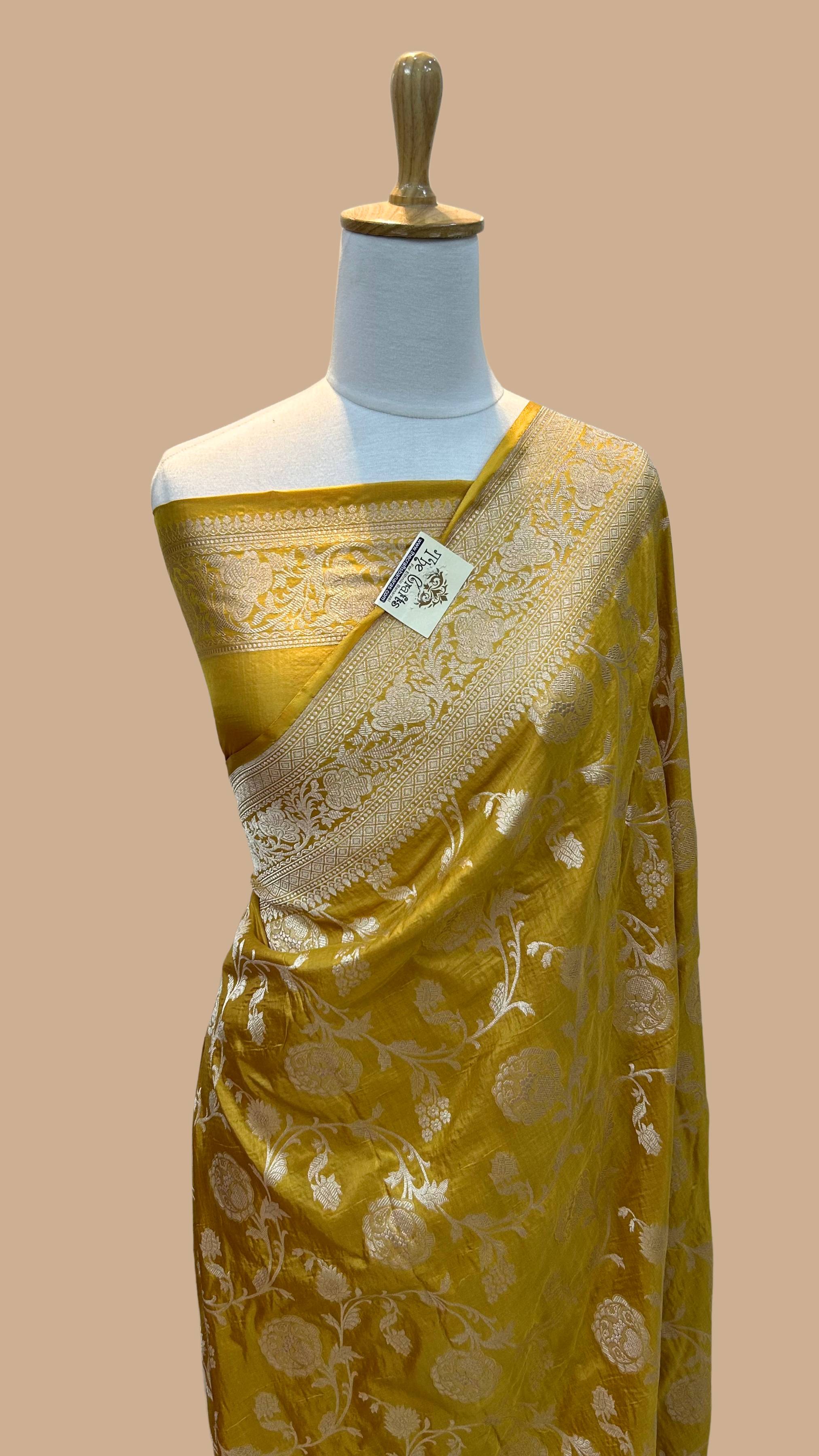 Pure Katan Silk Handloom Banarasi Saree - Jaal work