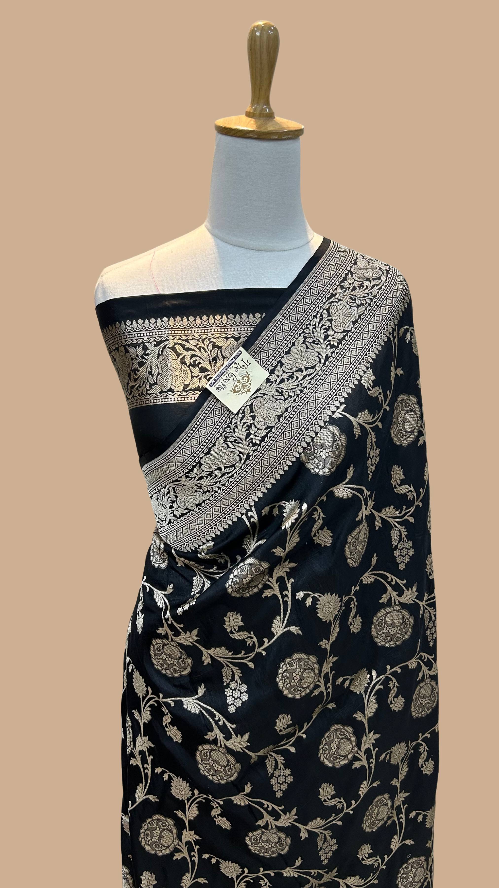 Pure Katan Silk Handloom Banarasi Saree - Jaal work