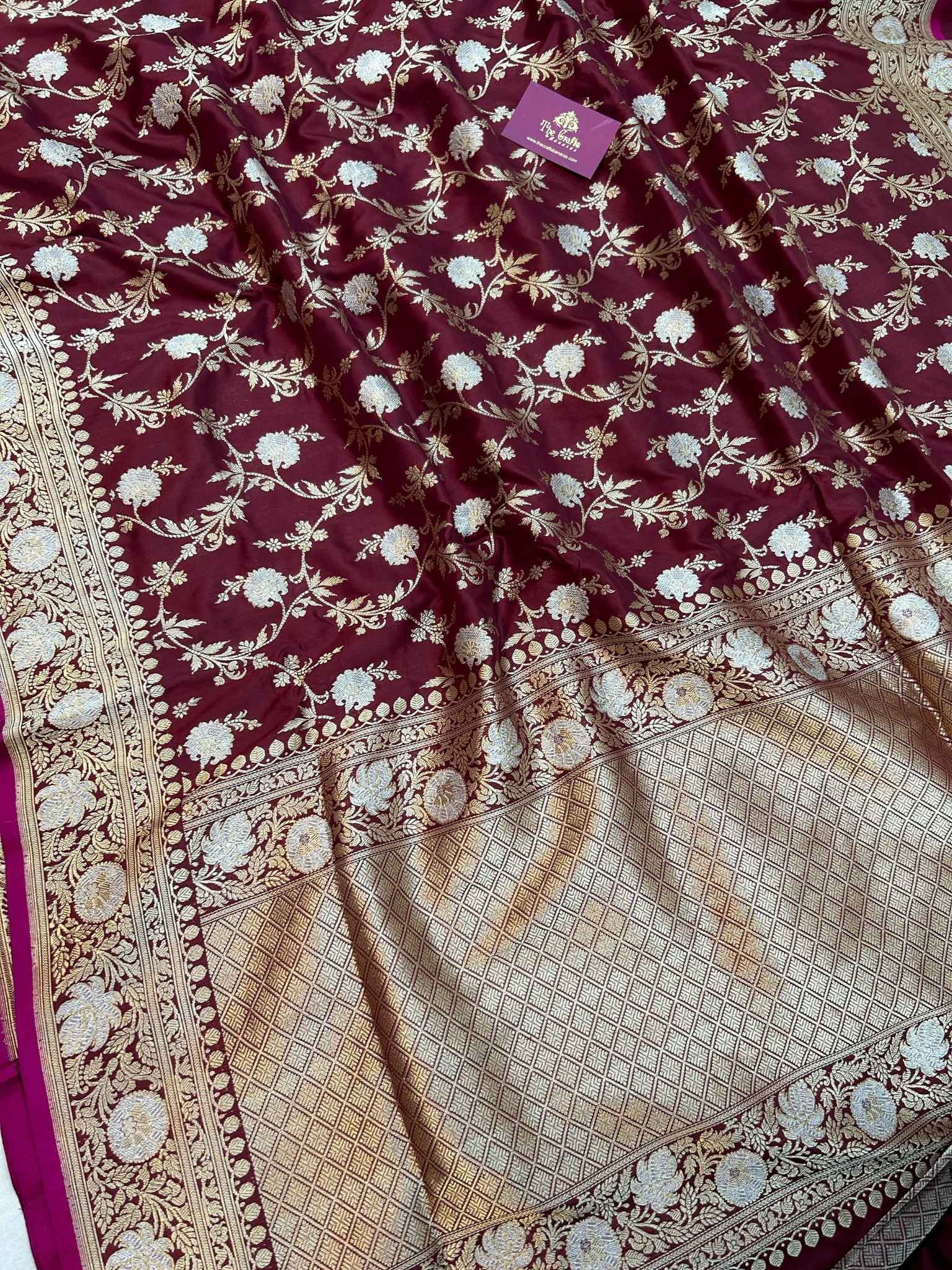 Pure Katan Silk Handloom Banarasi Saree - Kadhua jangla with kadiyal meenakari work