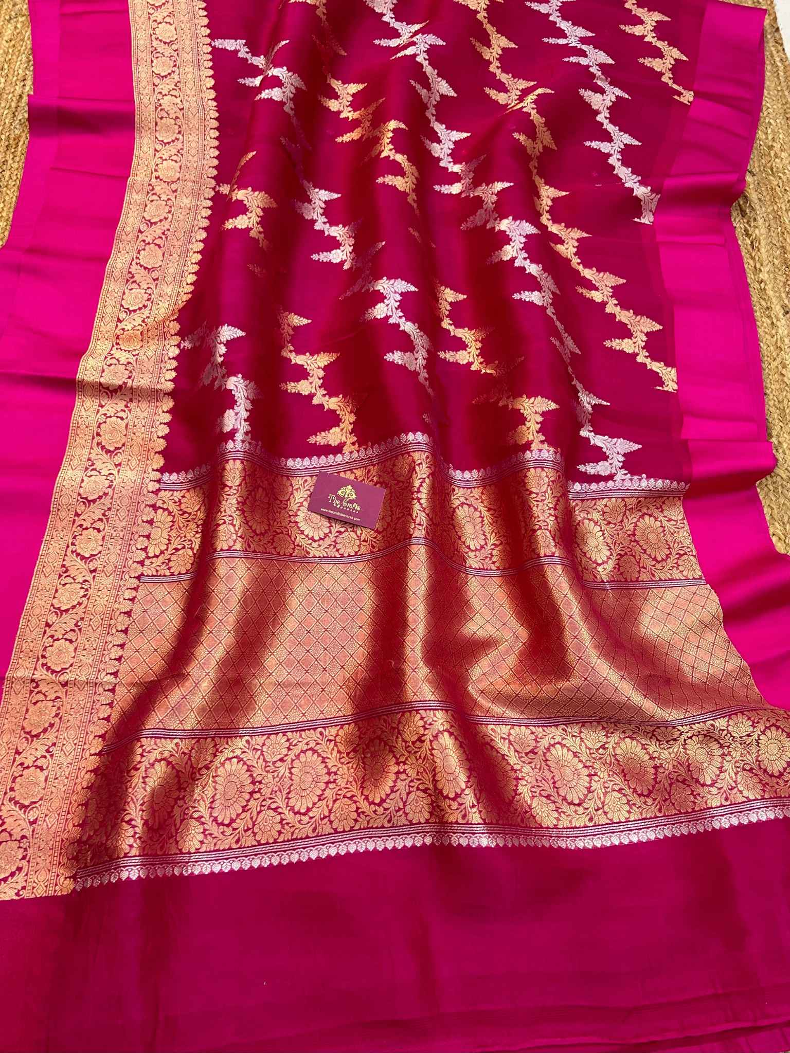 Hot Pink Pure Kora Silk Handloom Banarasi Saree - Kadiyal Stripes Jaal