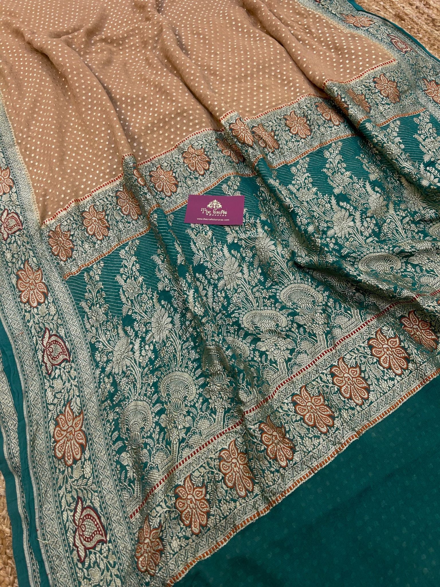 Khaddi Georgette Handloom Banarasi Saree - Jaal with Meenakari