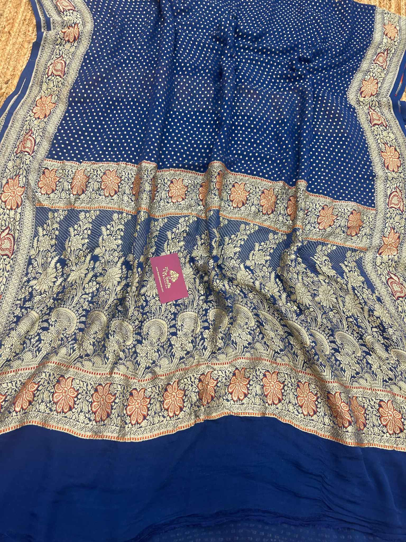 Khaddi Georgette Handloom Banarasi Saree - Jaal with Meenakari